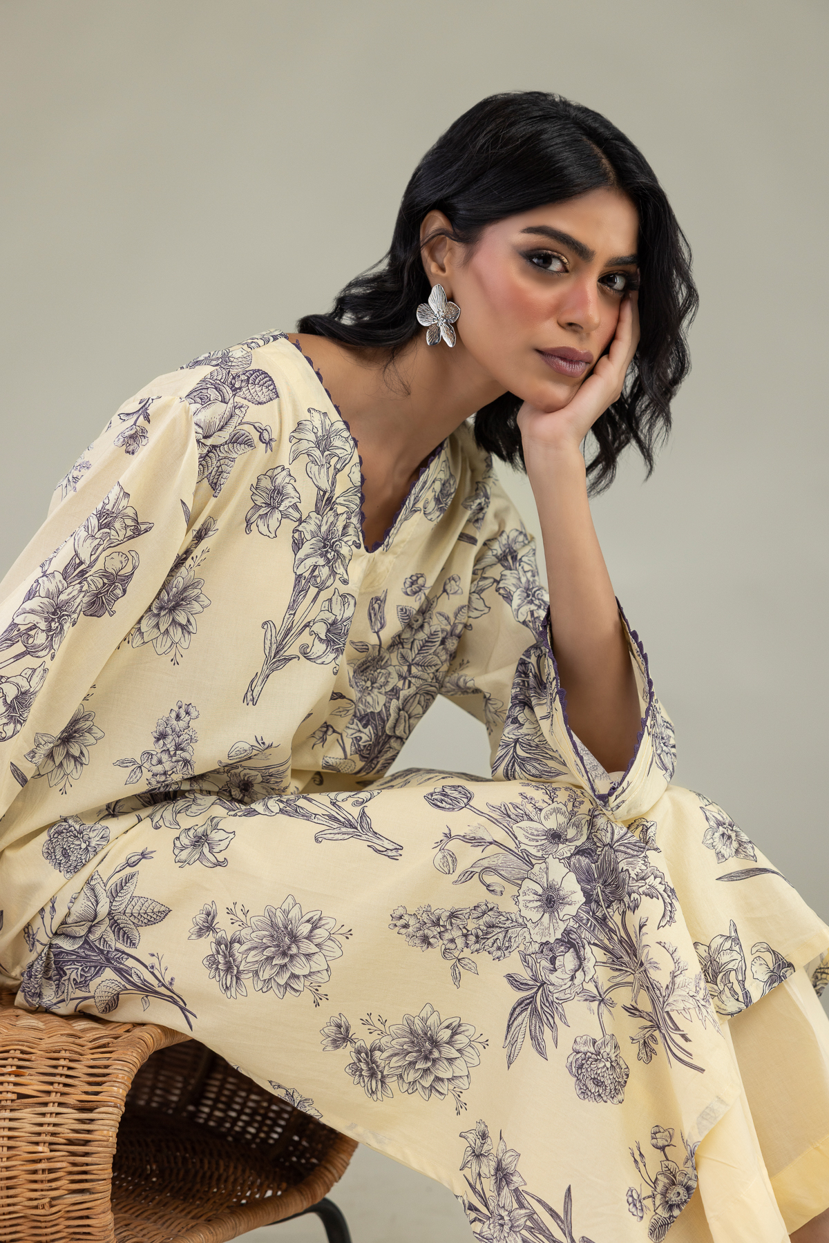 Embroidered Cambric Long Floral Kurta - T-A11-26-118FI2-VG