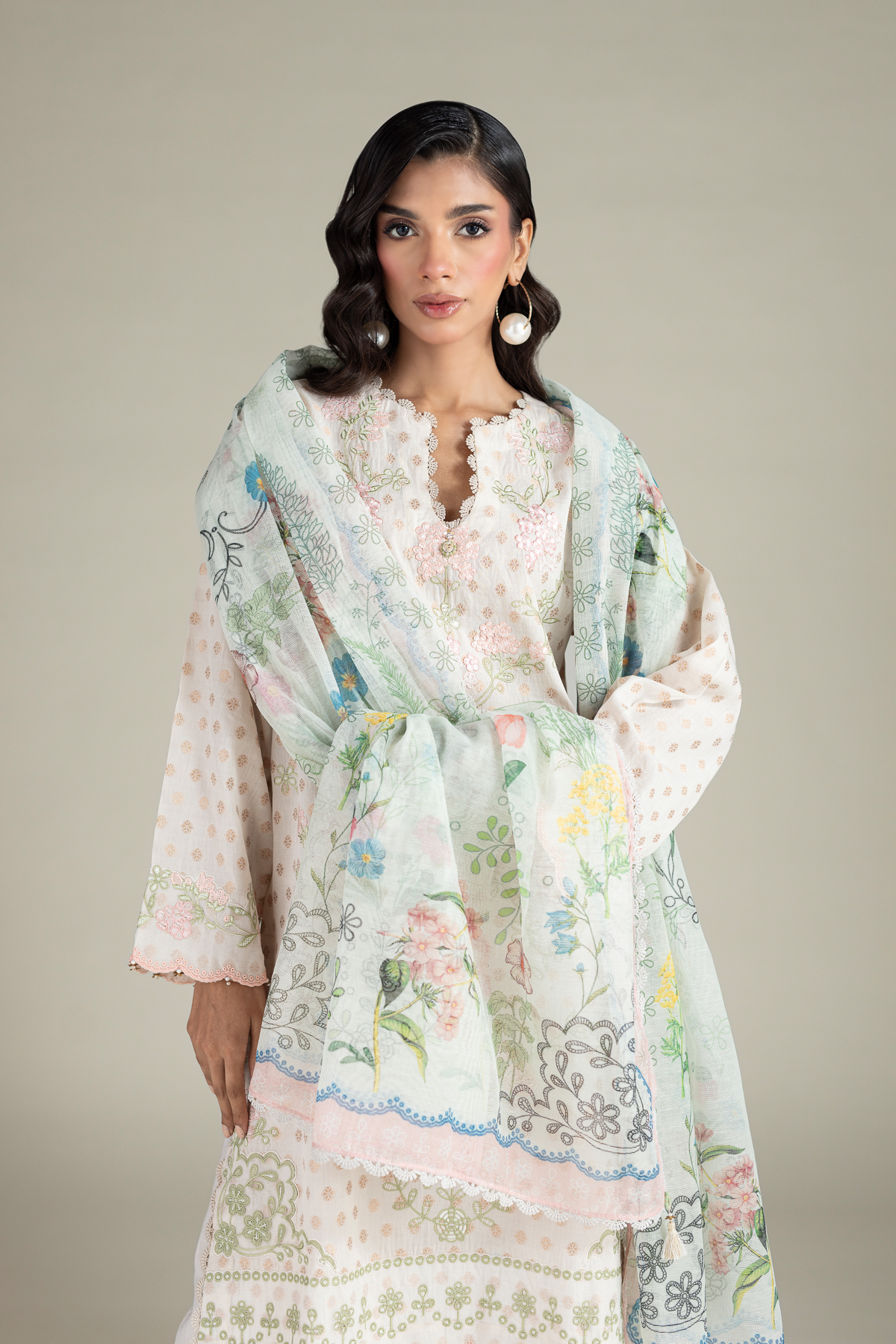 Embroidered Jacquard Tailored 3 Piece - T-A22-26-108FI-VG