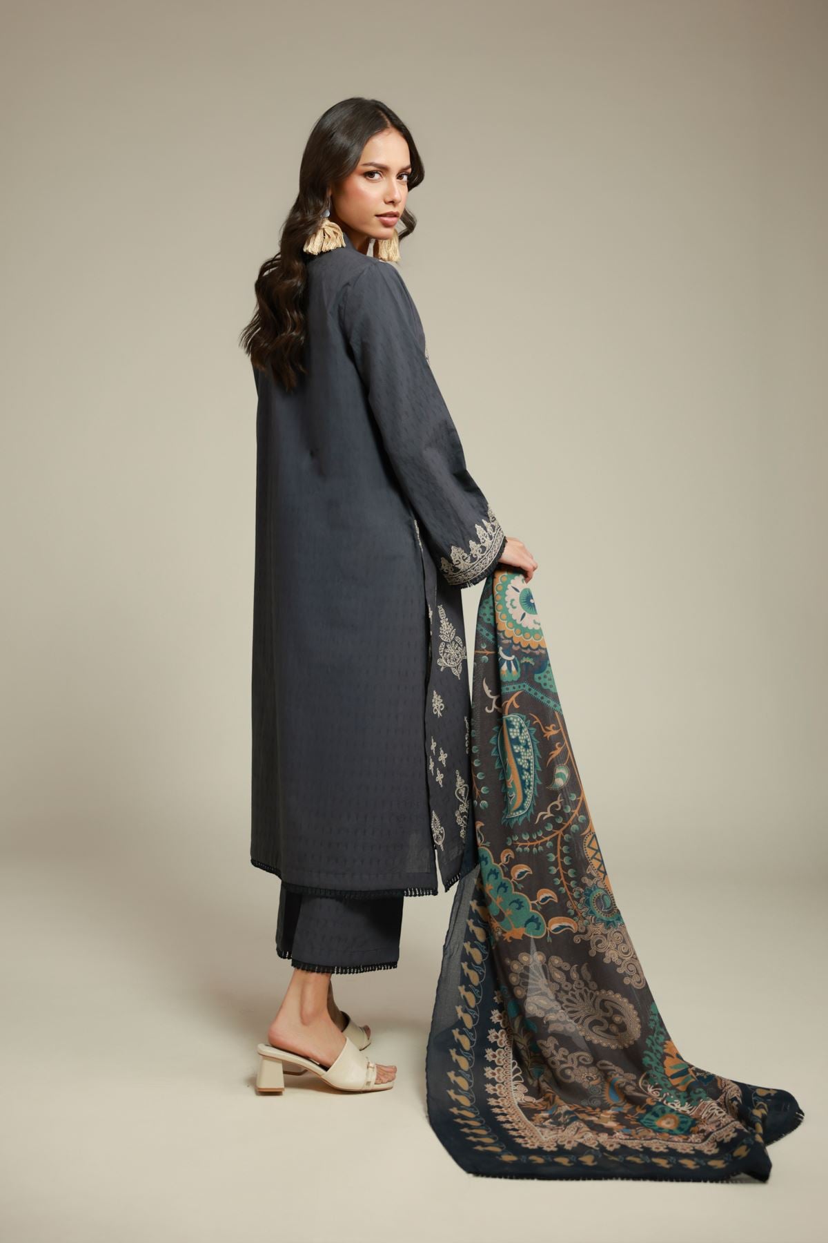 Embroidered Dobby 3-piece Tailored Set - 2-26-106-A-E-VG