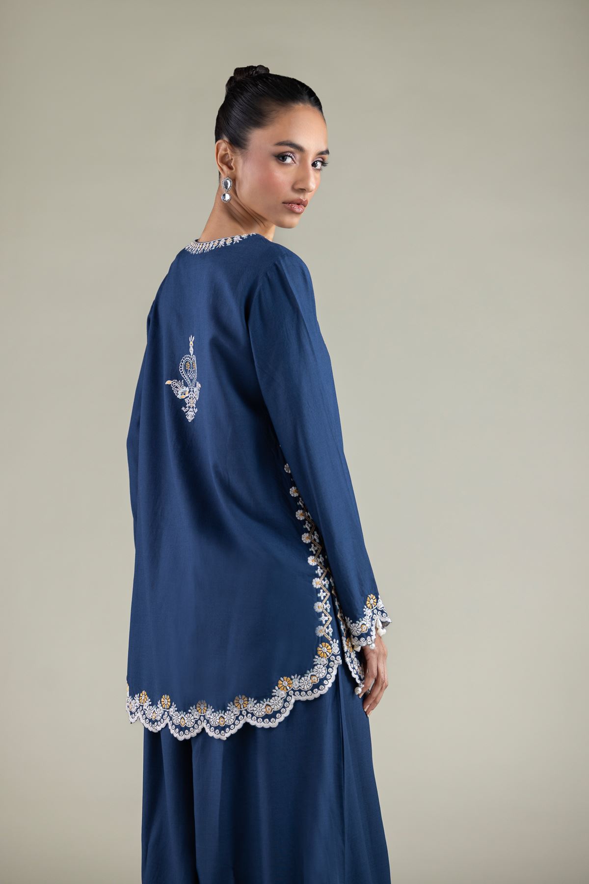 Embroidered Raw Silk Paisley V-Neck Kurta - 1-26-146-A-D-VG