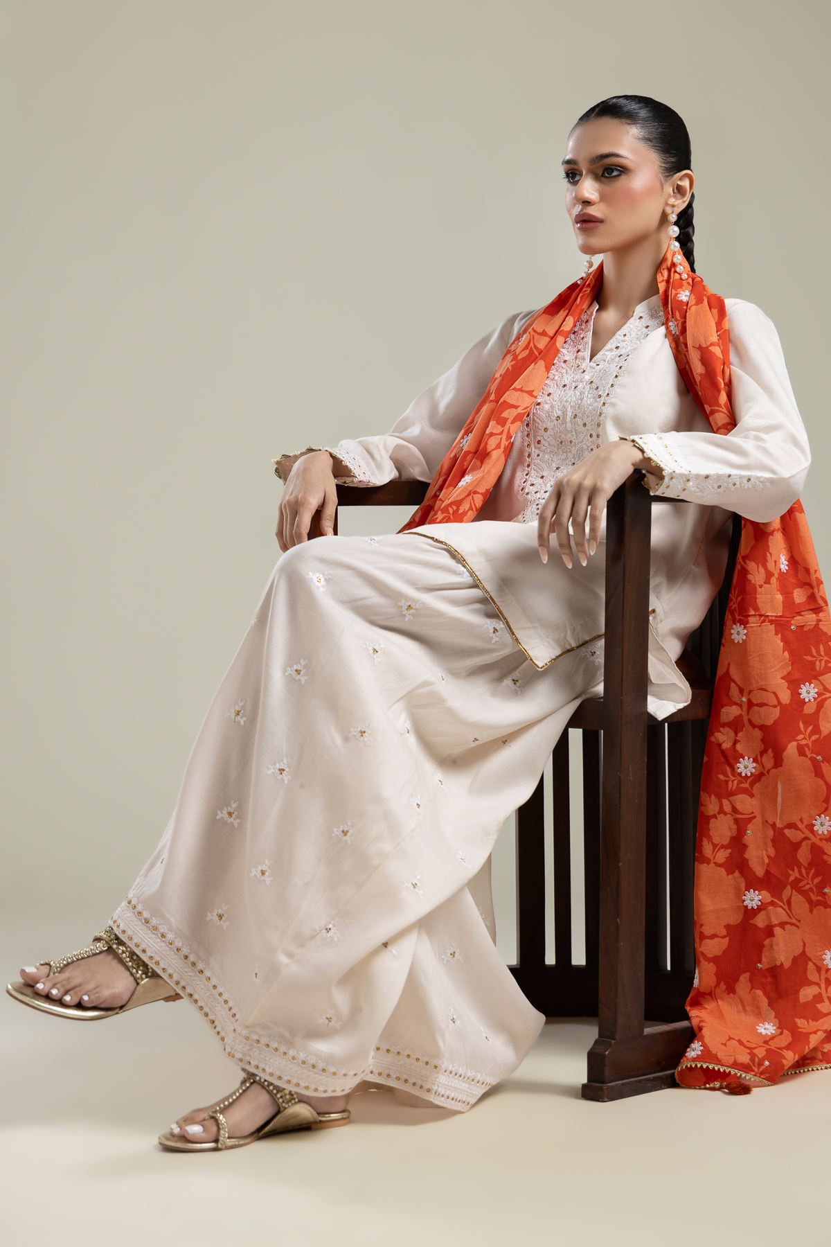 Embroidered Textured Weave Orange Floral Dupatta - 25-12-2E5-09TB-VG