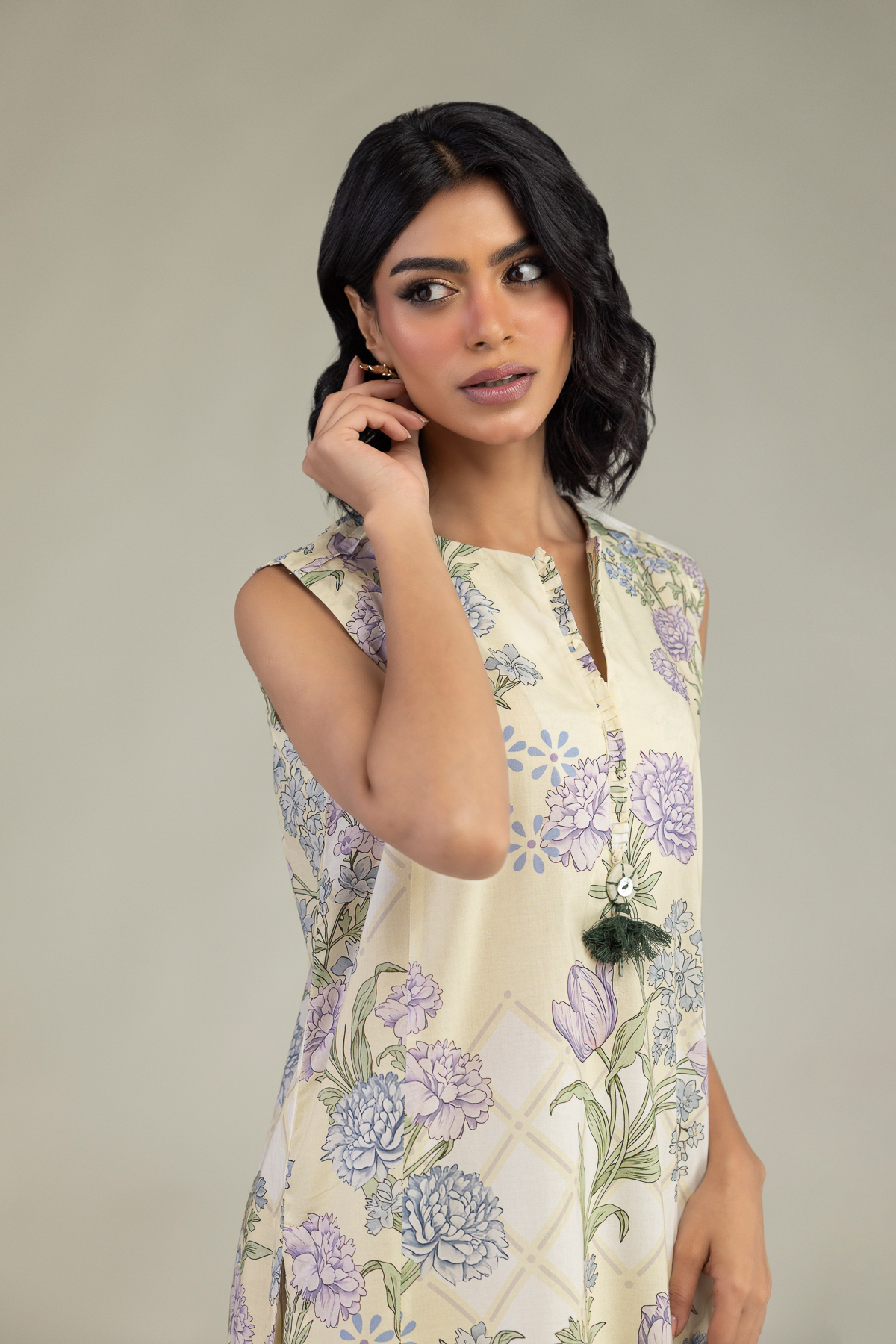 Embroidered Cambric Floral Sleeveless Kurta - 1-26-240-A-J1-VG