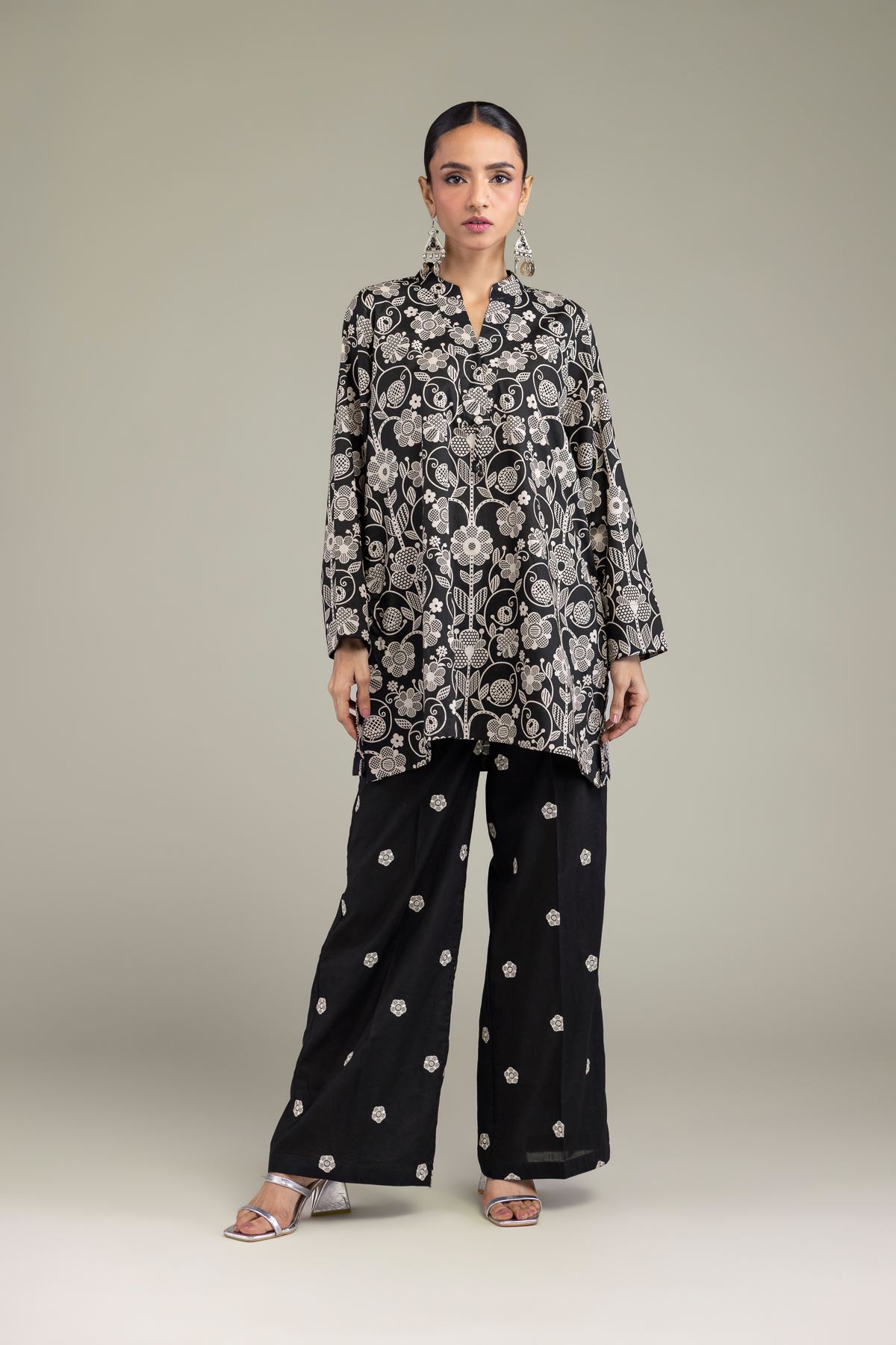 Embroidered Cambric Black Cambric Pants - 1-26-210-A-C1-VG