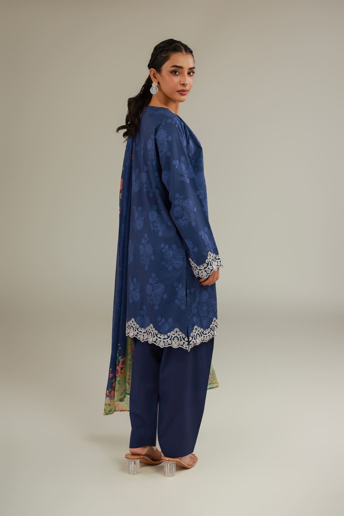 Embroidered Cambric Cambric Tailored 3-Piece - T-A22-26-218FH1-VG