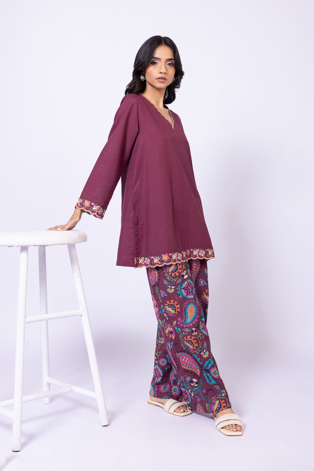 Embroidered Khaddar Kurta - 25-09-12E2-01TA-VG
