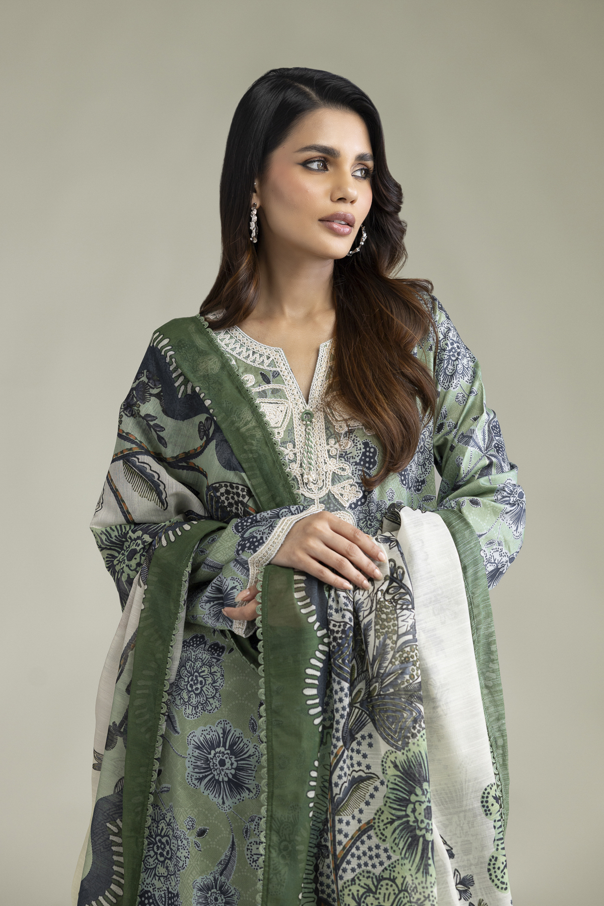 Embroidered Lawn Lawn 3-Piece Tailored - 1-26-250-B-H1-VG
