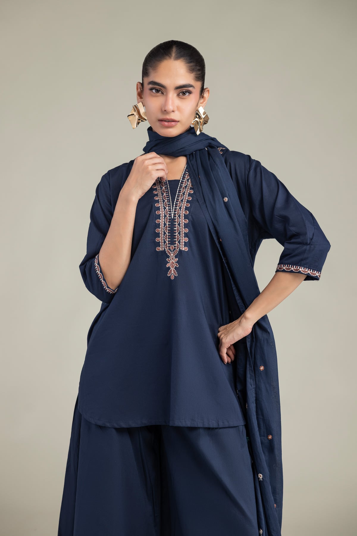 Embroidered Cambric Cambric Navy Kurta - 1-26-102-A-F-VG