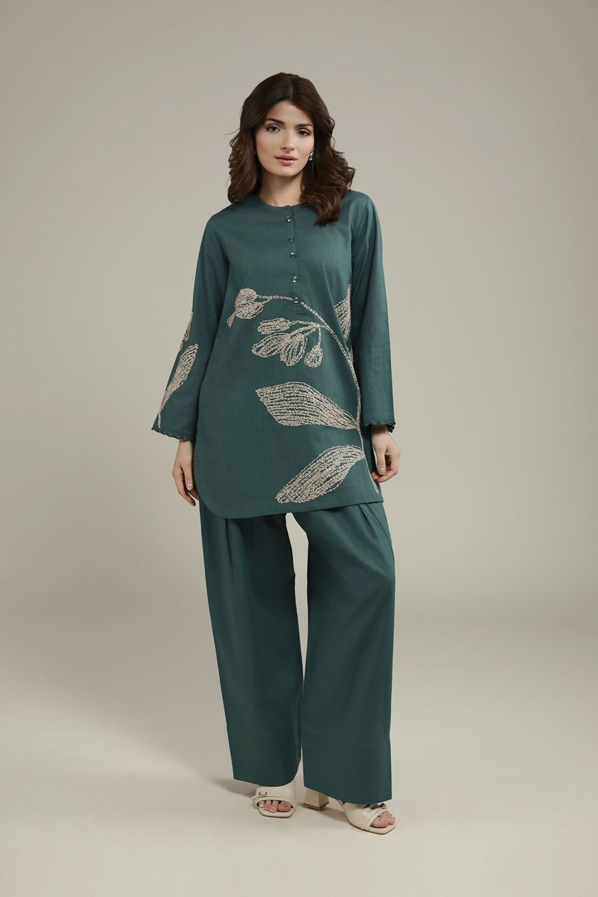 Dyed Heavy Textured Cotton Solid Shalwar - 25-04E48-07TA-VG