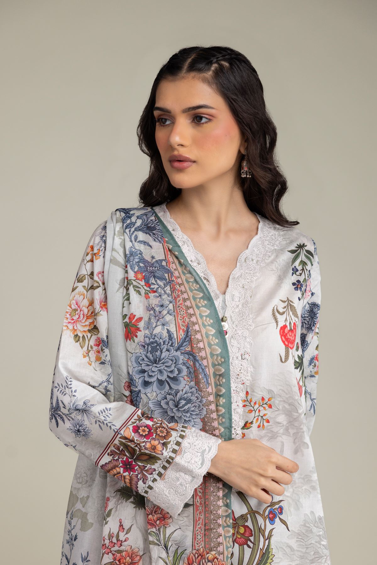 Embroidered Cambric Fabrics 3 Piece - A22-26-201FC1-VG