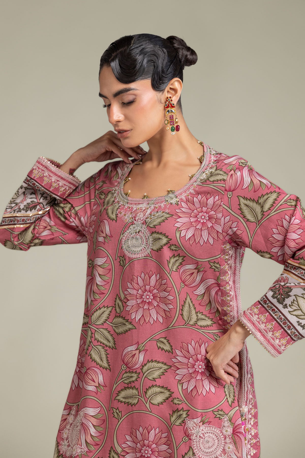Embroidered Raw Silk Silk Round-Neck Kurta - 1-26-102-A-F-VG