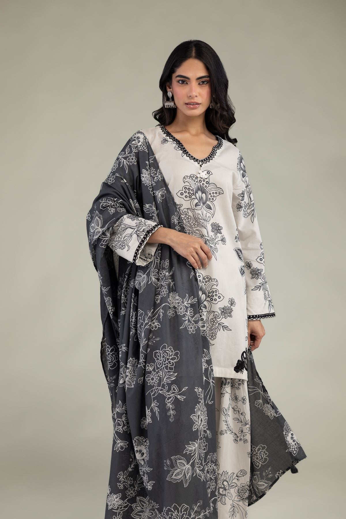 Embroidered Lawn Gray Lawn Dupatta - 1-26-102-A-F-VG