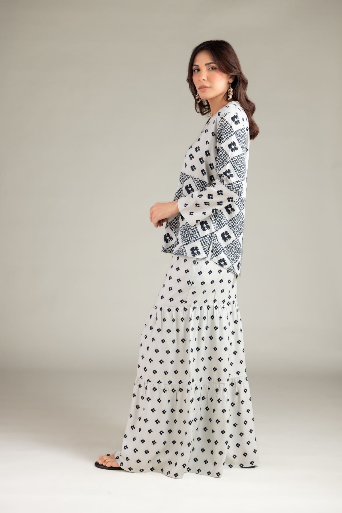 Embroidered Viscose Crepe Blouse - 6-26-104-A-A-VG