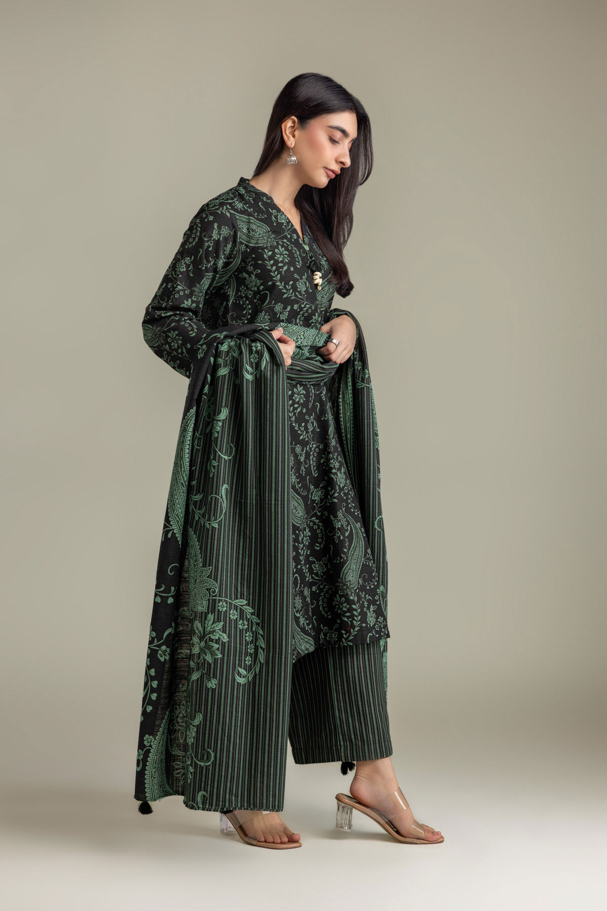 Printed Light Khaddar Tailored 3-Piece Set - 2-26-308-A-G1-VG
