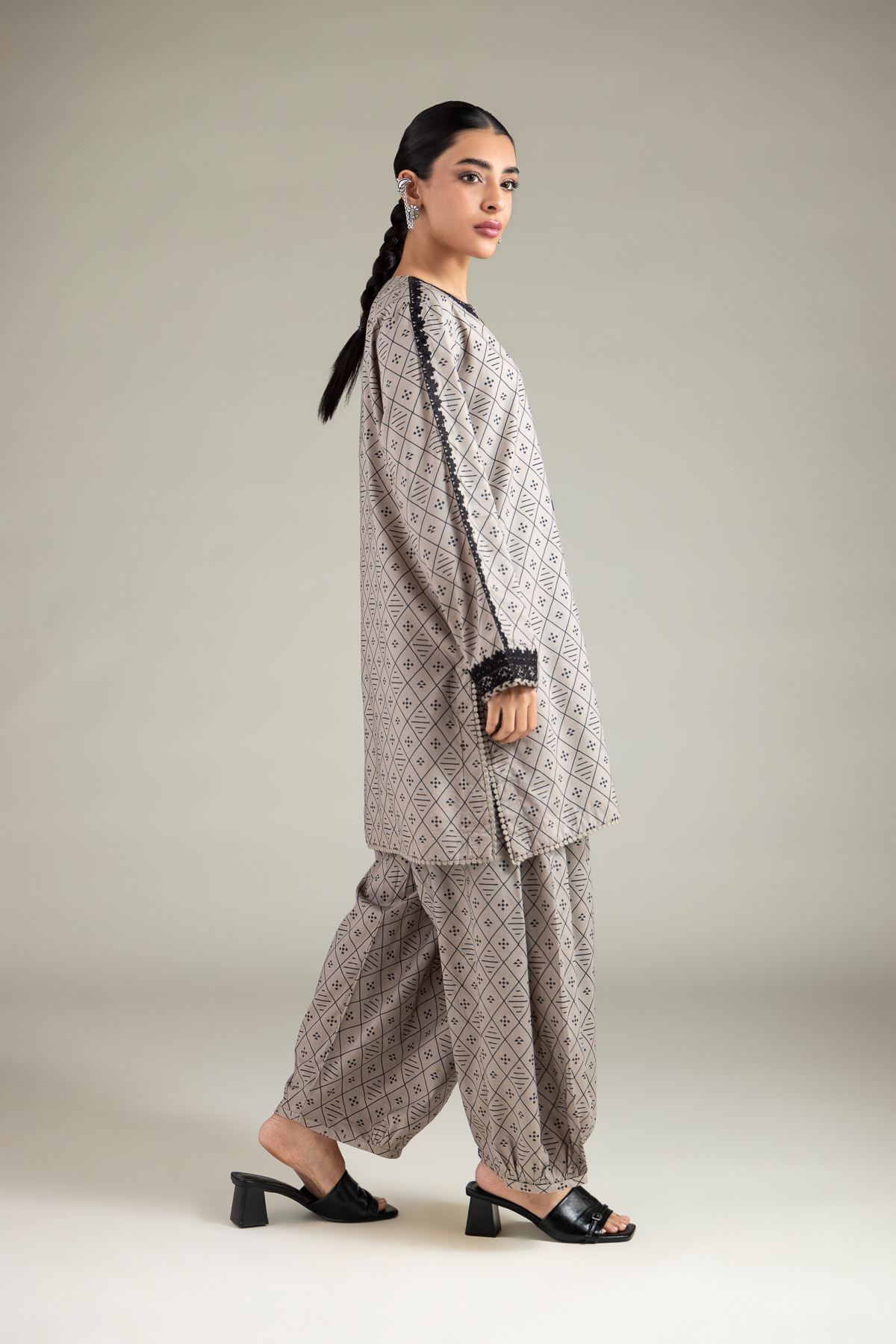 Embroidered Cotton Viscose Kurta - 1-26-108-A-F-VG