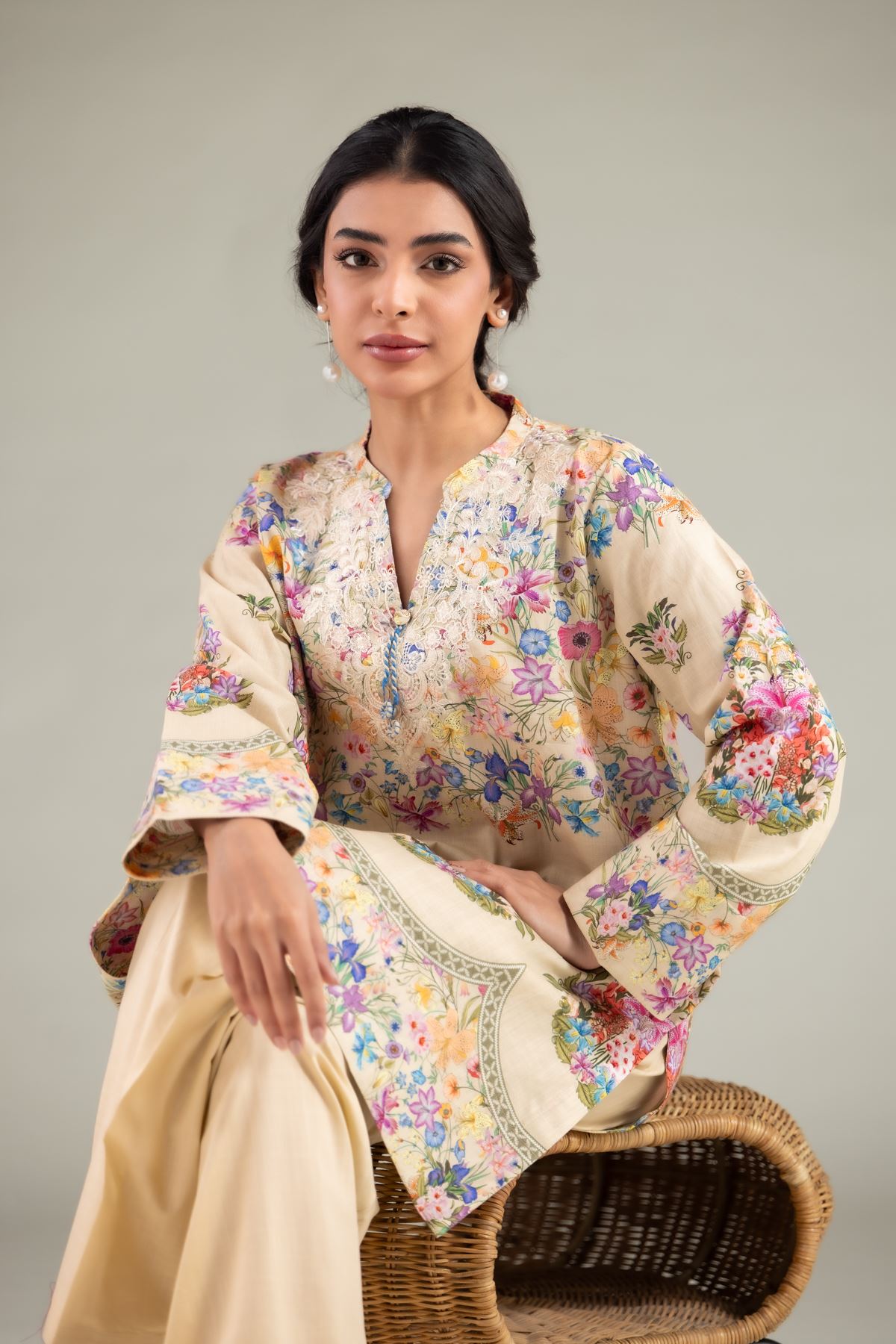 Embroidered Textured Cotton Kurta - 1-26-130-A-B-VG