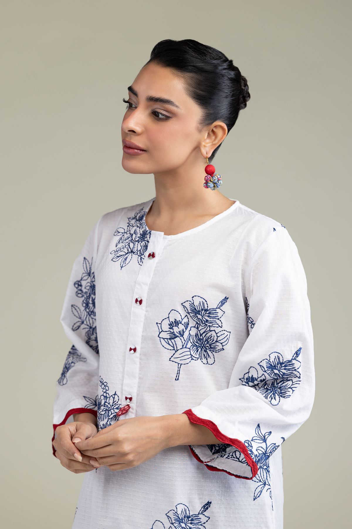 Embroidered Cotton Dobby Floral Round-Neck Kurta - 25-10-11E8-03TA-VG