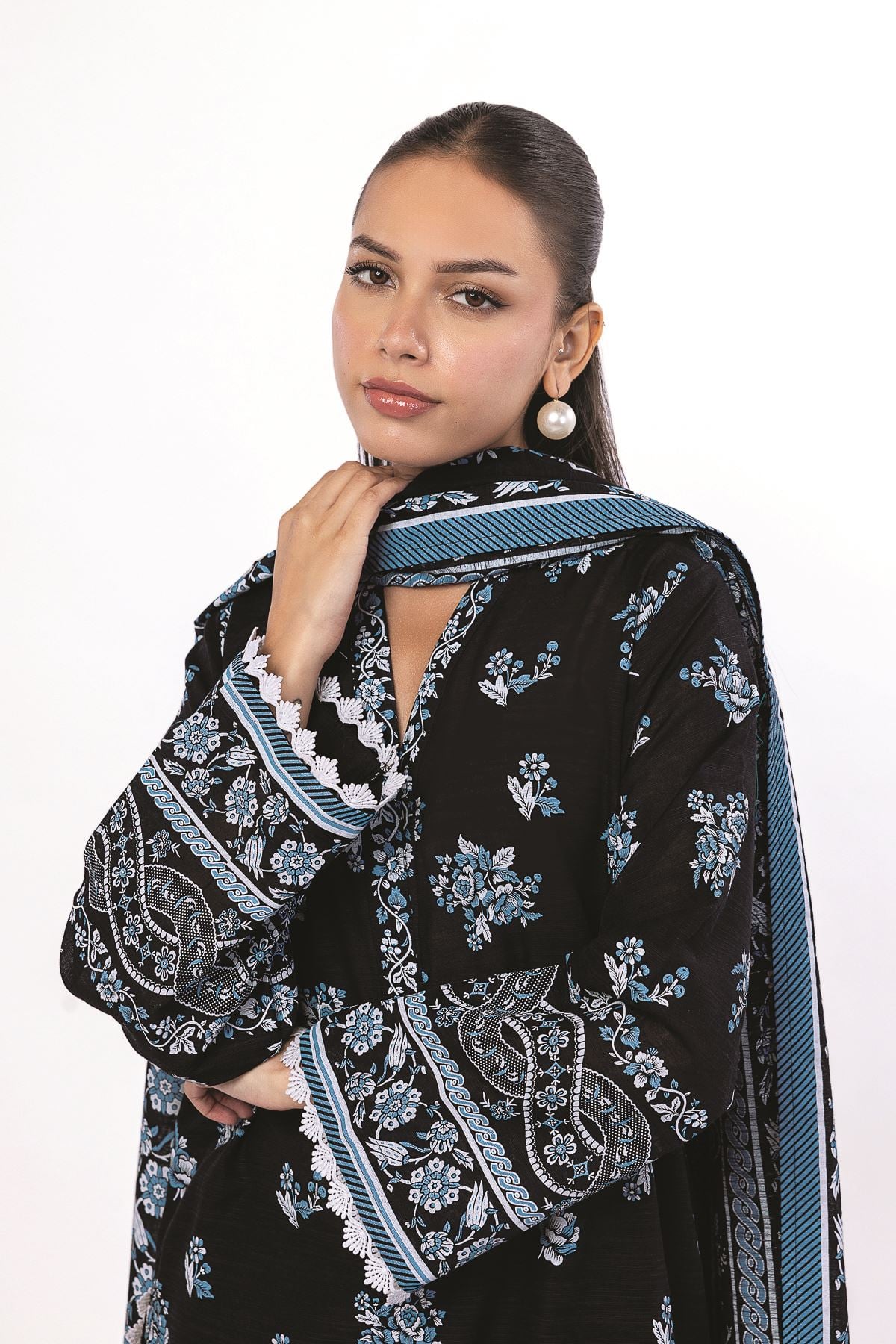 Printed Light Khaddar Fabrics 3 Piece - CV08B-VG