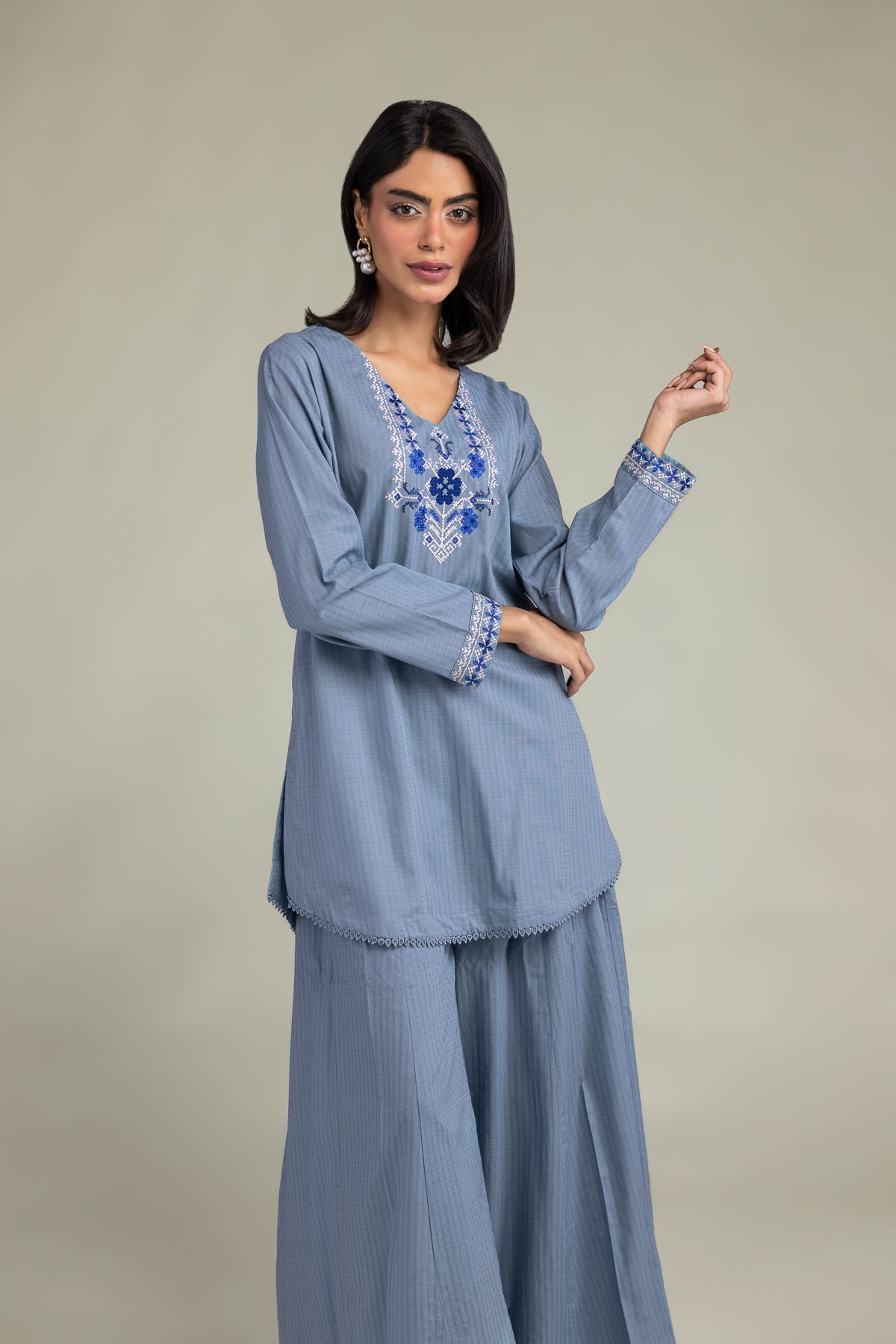 Embroidered Cotton Dobby Blue V-Neck Kurta - 1-26-301-B-I1-VG