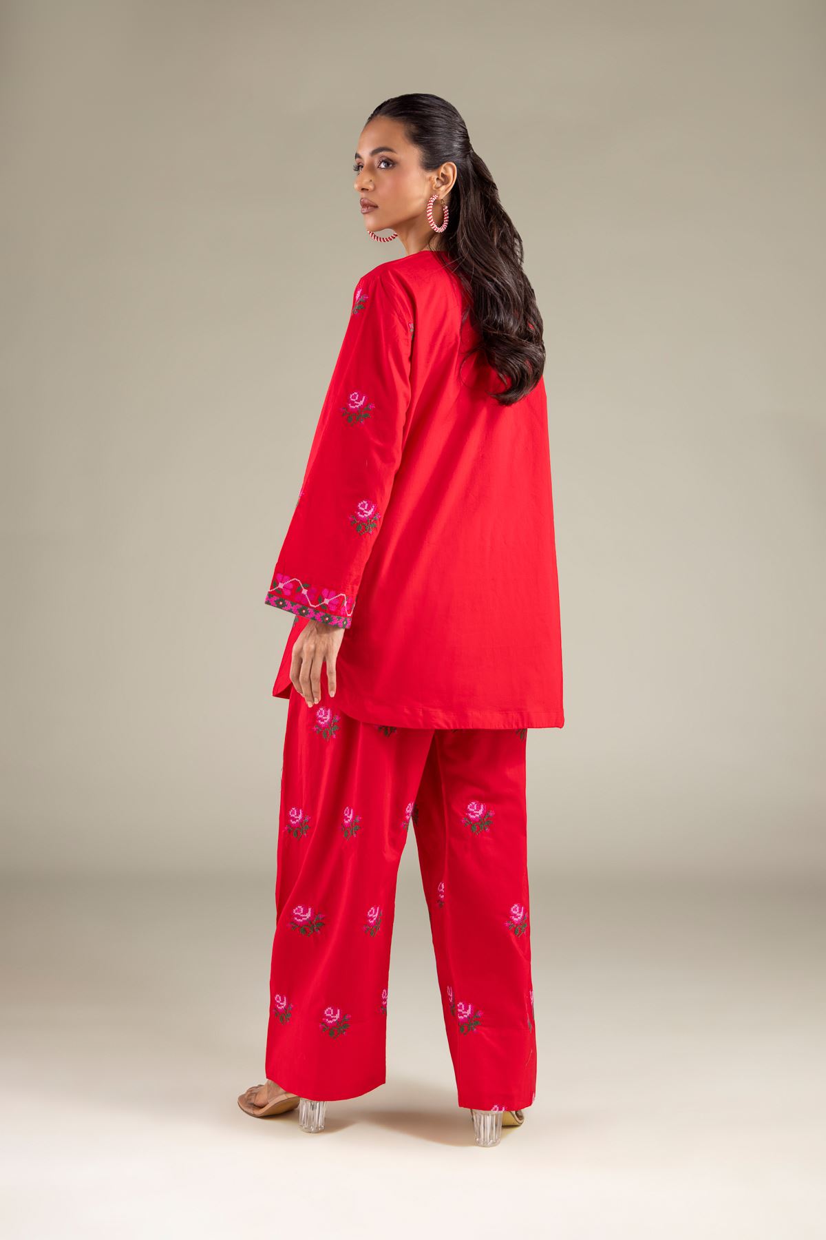 Embroidered Cambric Floral Round Neck Kurta - 1-26-114-A-B-VG