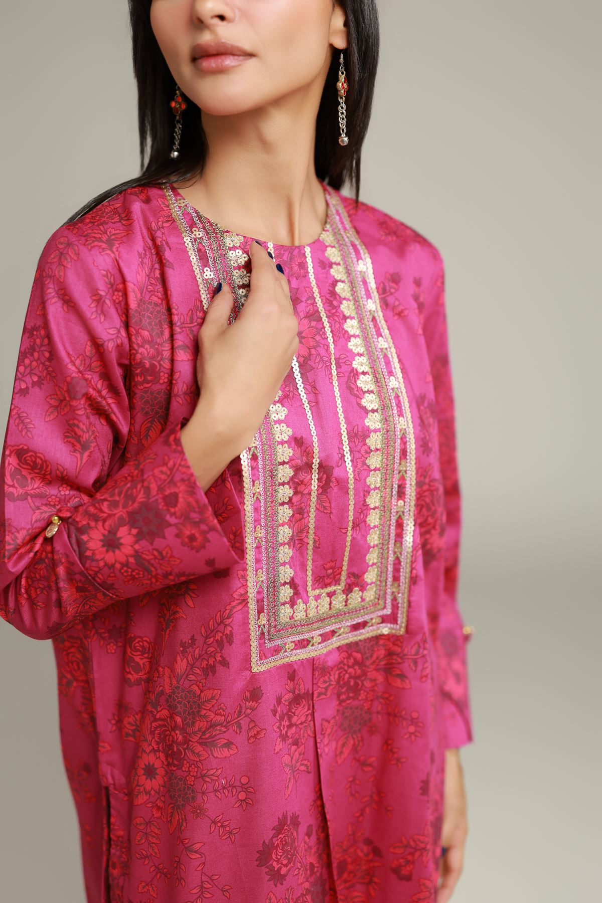 Embroidered Cambric Cambric Round-Neck Kurta - T-A113-26-105EA2-VG
