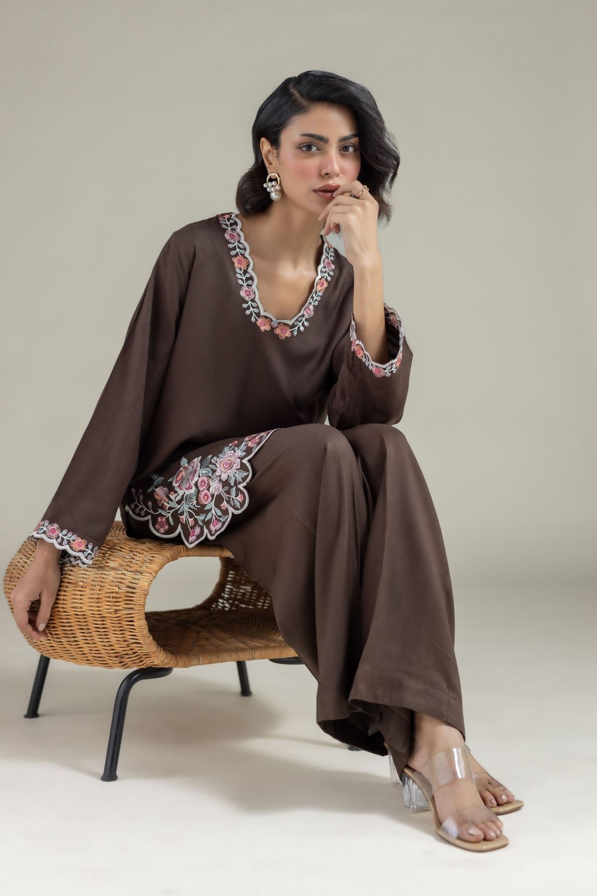 Embroidered Heavy Blended Viscose Short Floral Kurta - 25-04W16-04TA-VG
