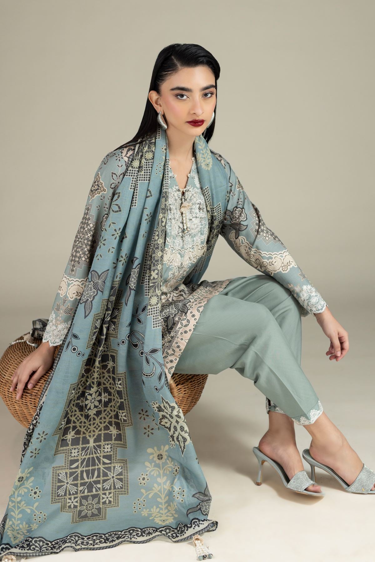 Embroidered Raw Silk Kurta - R-25-02E22-01TA-VG