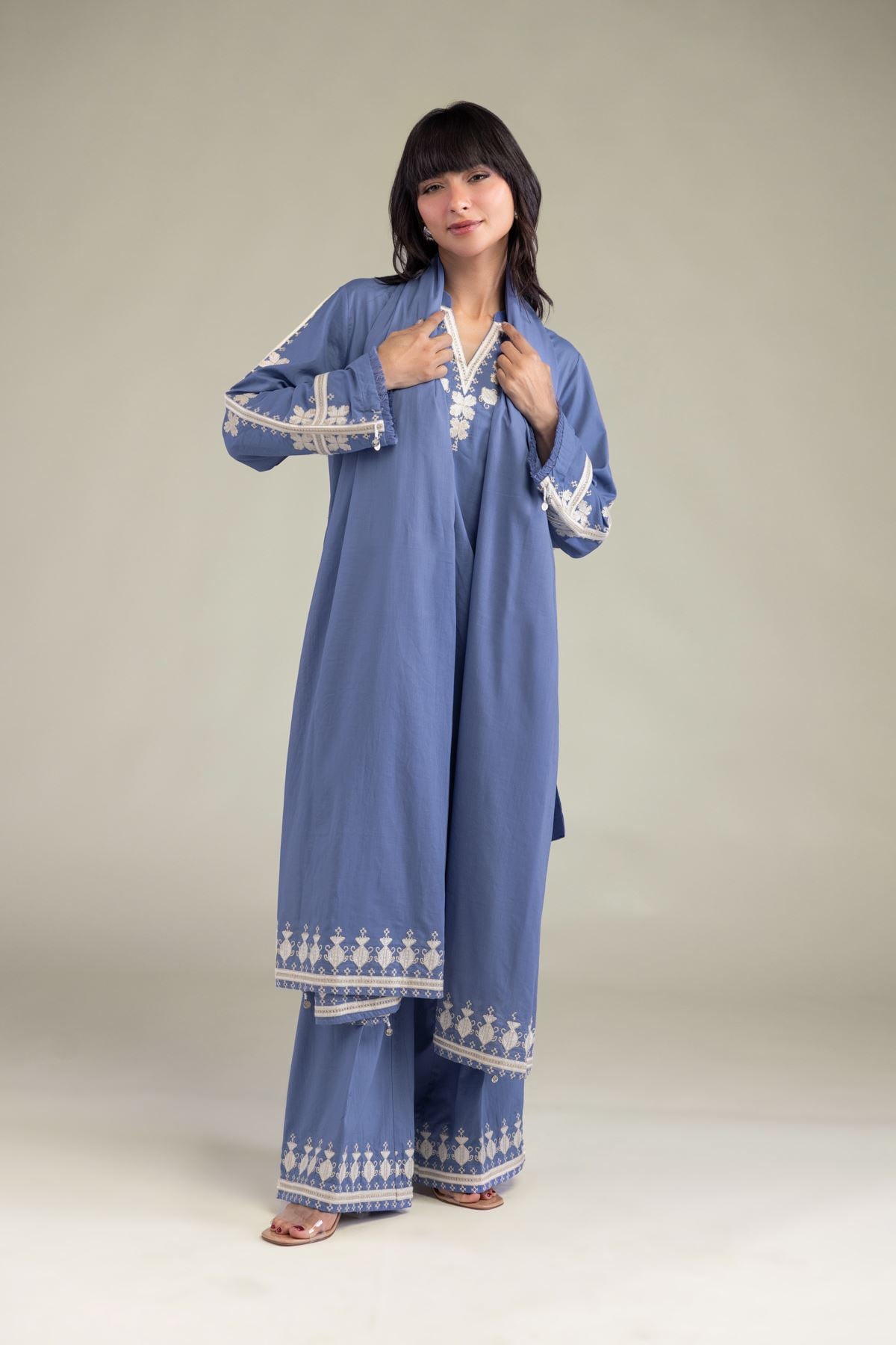 Embroidered Lawn Floral Lawn Dupatta - 25-08-12E8-11TB-VG