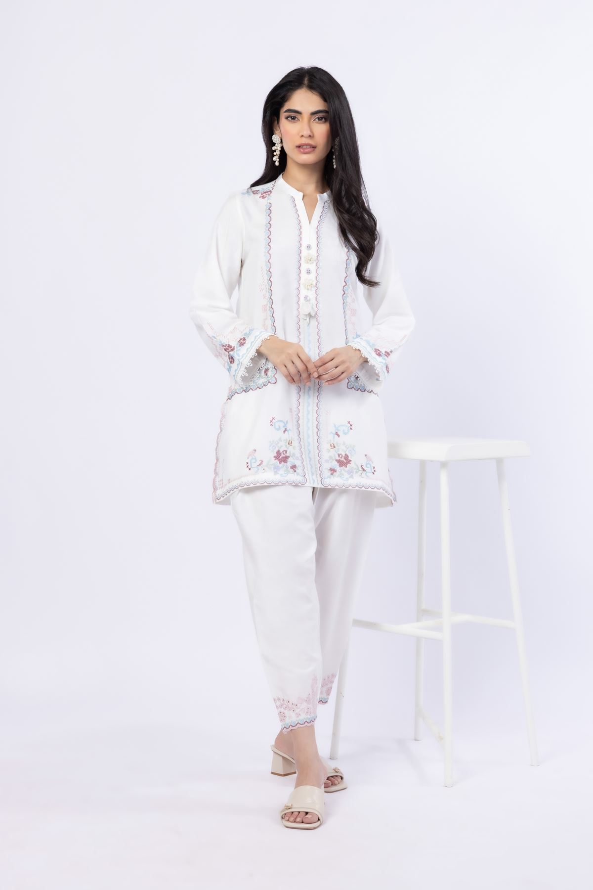 Embroidered Raw Silk Kurta - 25-10-12E4-10TA-VG