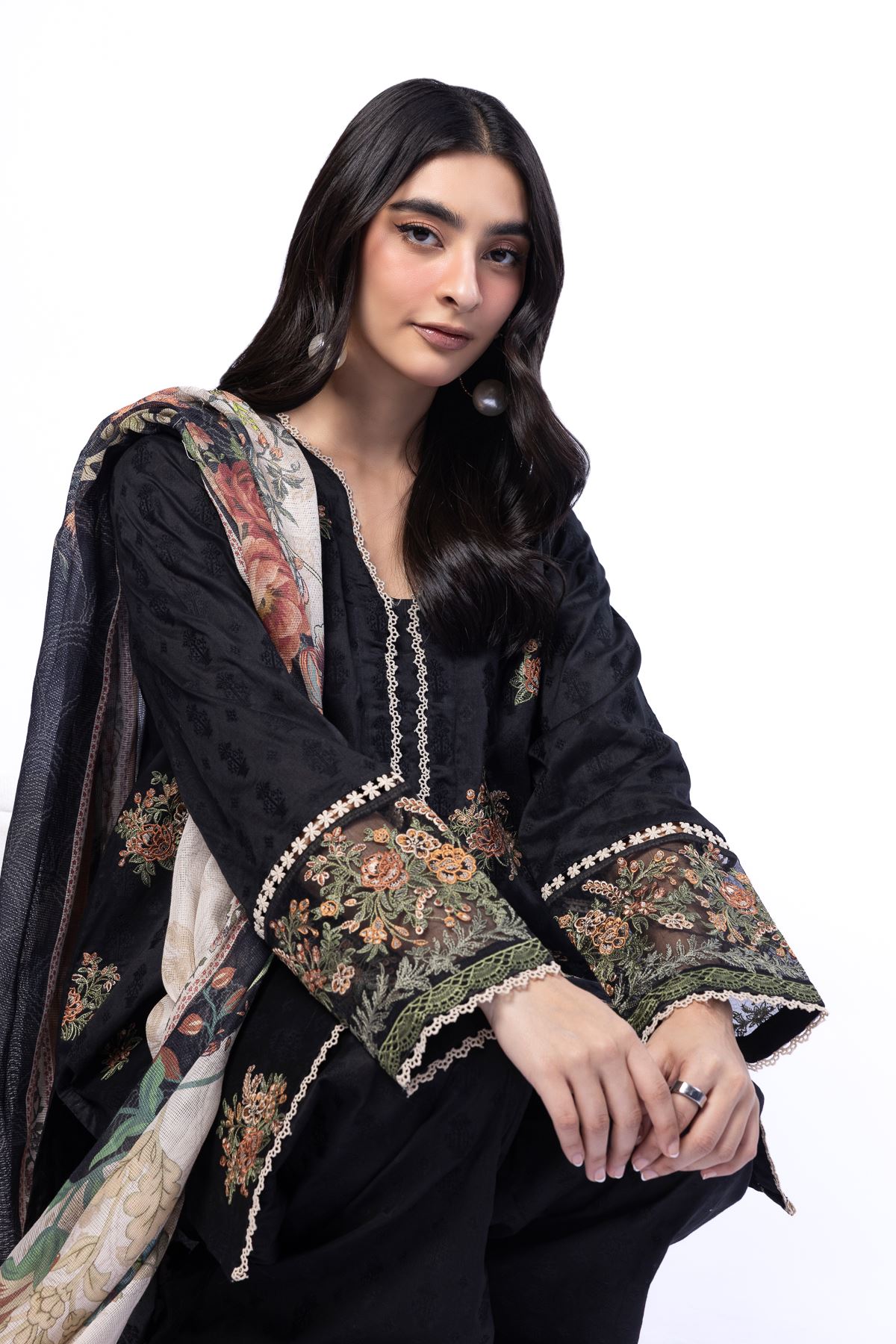 Embroidered Broshia Fabrics 3 Piece - A22-26-107FH-VG