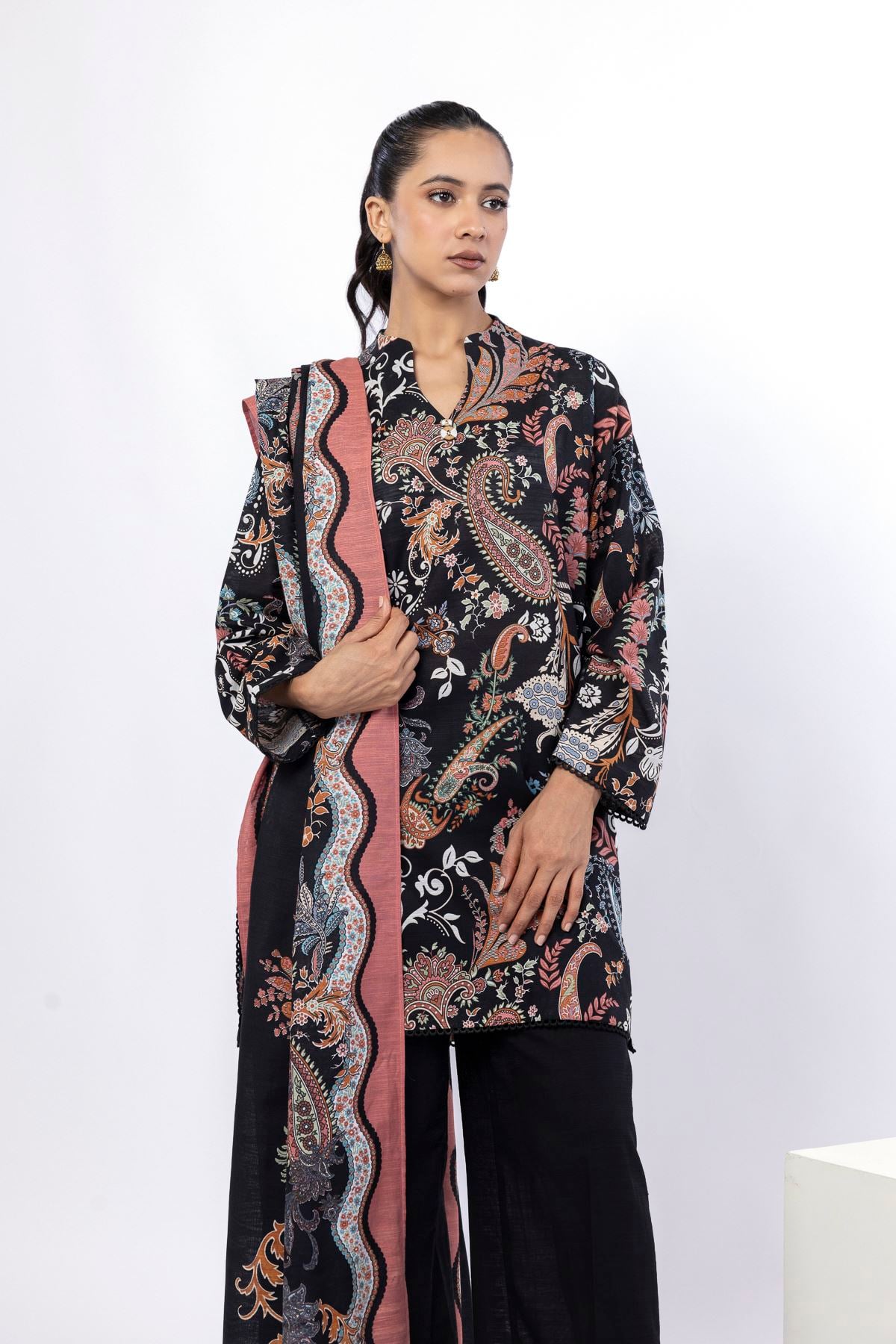 Embroidered Light Khaddar Paisley 3-Piece Set - KN37YAST-VG