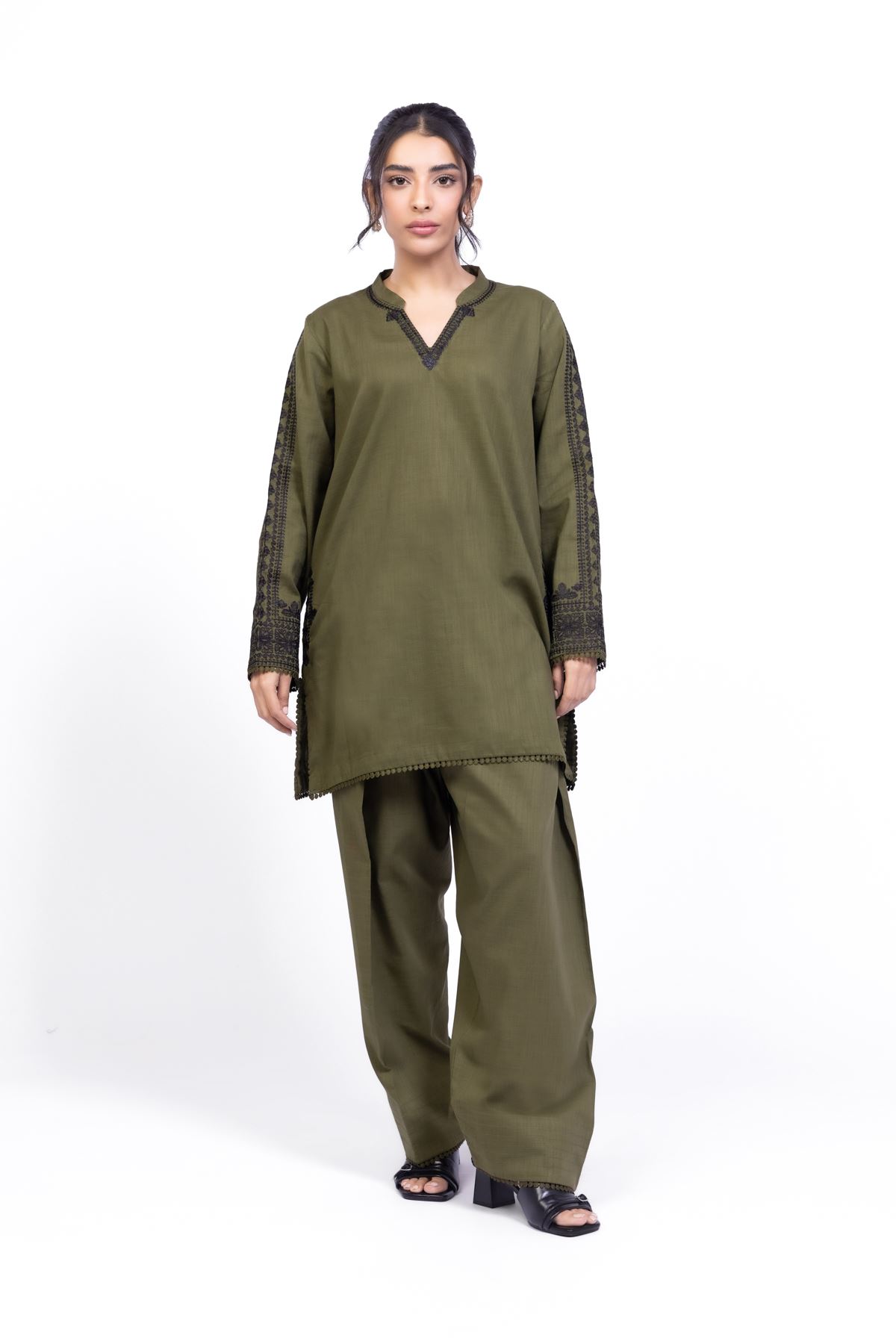 Embroidered Heavy Textured Cotton Kurta - 25-08-8E6-02TA-VG
