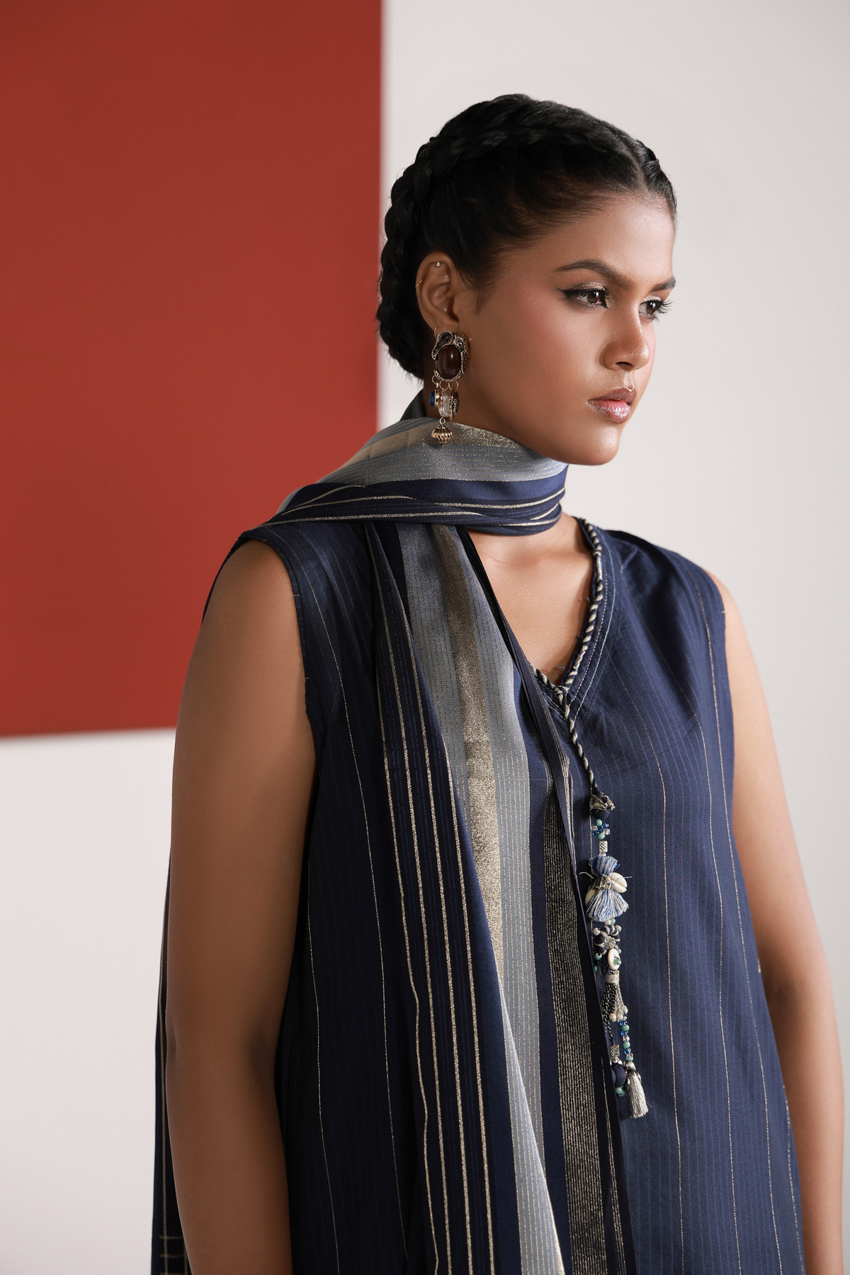 Yarn Dyed Handwoven Dupatta - 2-26-202-A-D-VG