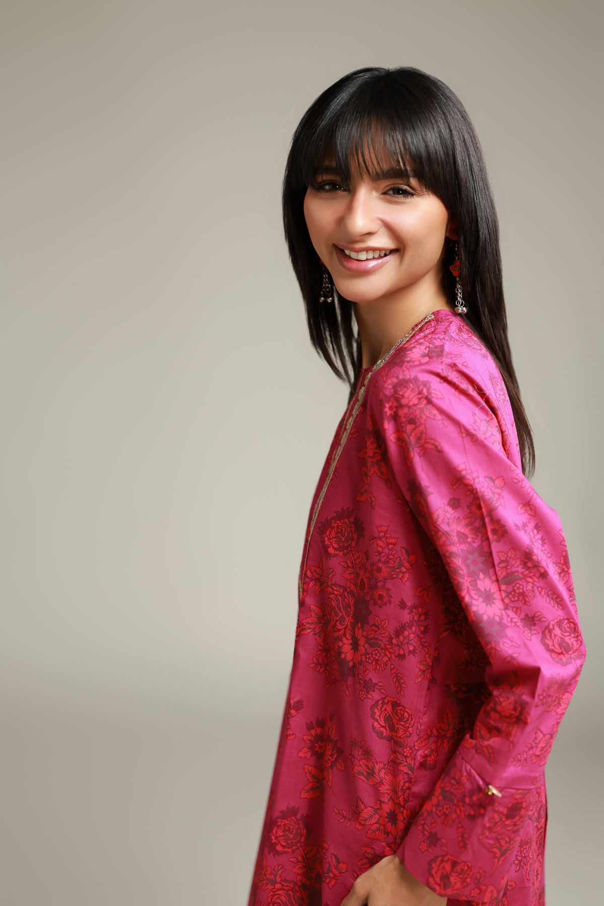 Embroidered Cambric Cambric Round-Neck Kurta - T-A113-26-105EA2-VG