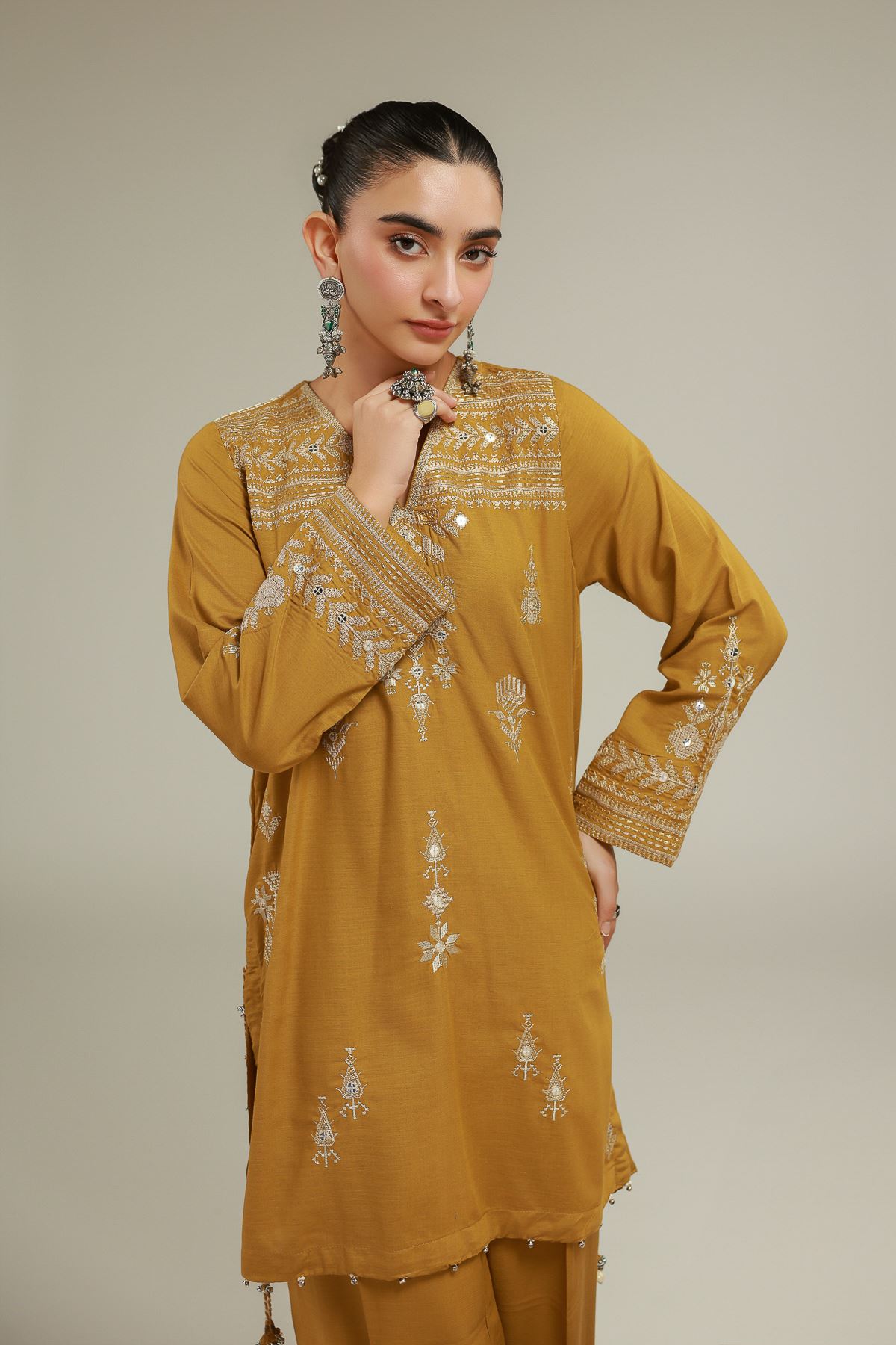 Embroidered Raw Silk Geometric V-Neck Kurta - T-A22-26-106FC-VG
