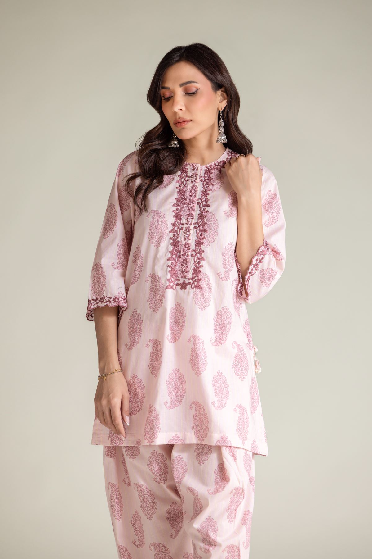 Embroidered Cambric Pink Paisley Kurta - 1-26-135-A-D-VG