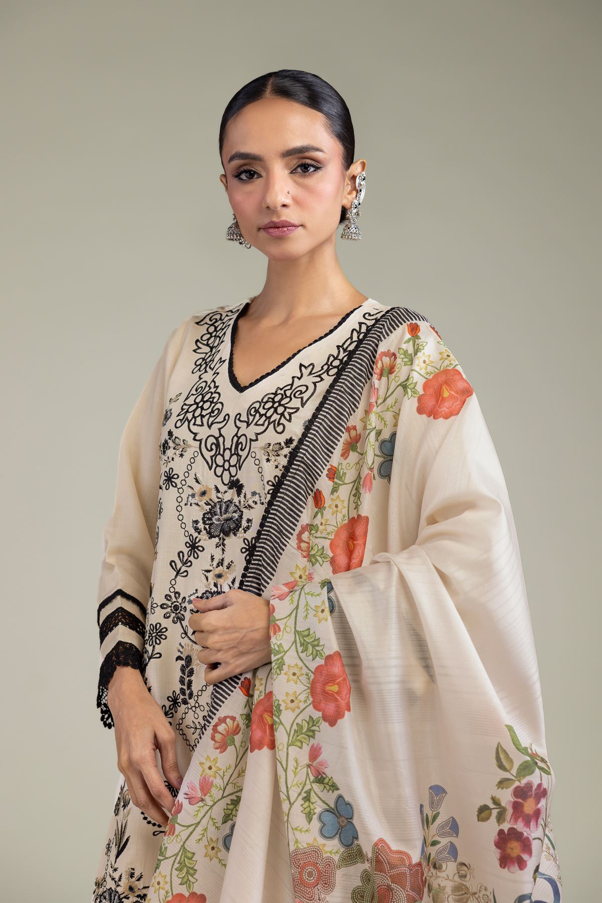 Embroidered Polyester Silk Floral Silk Dupatta - 2-26-209-A-H1-VG