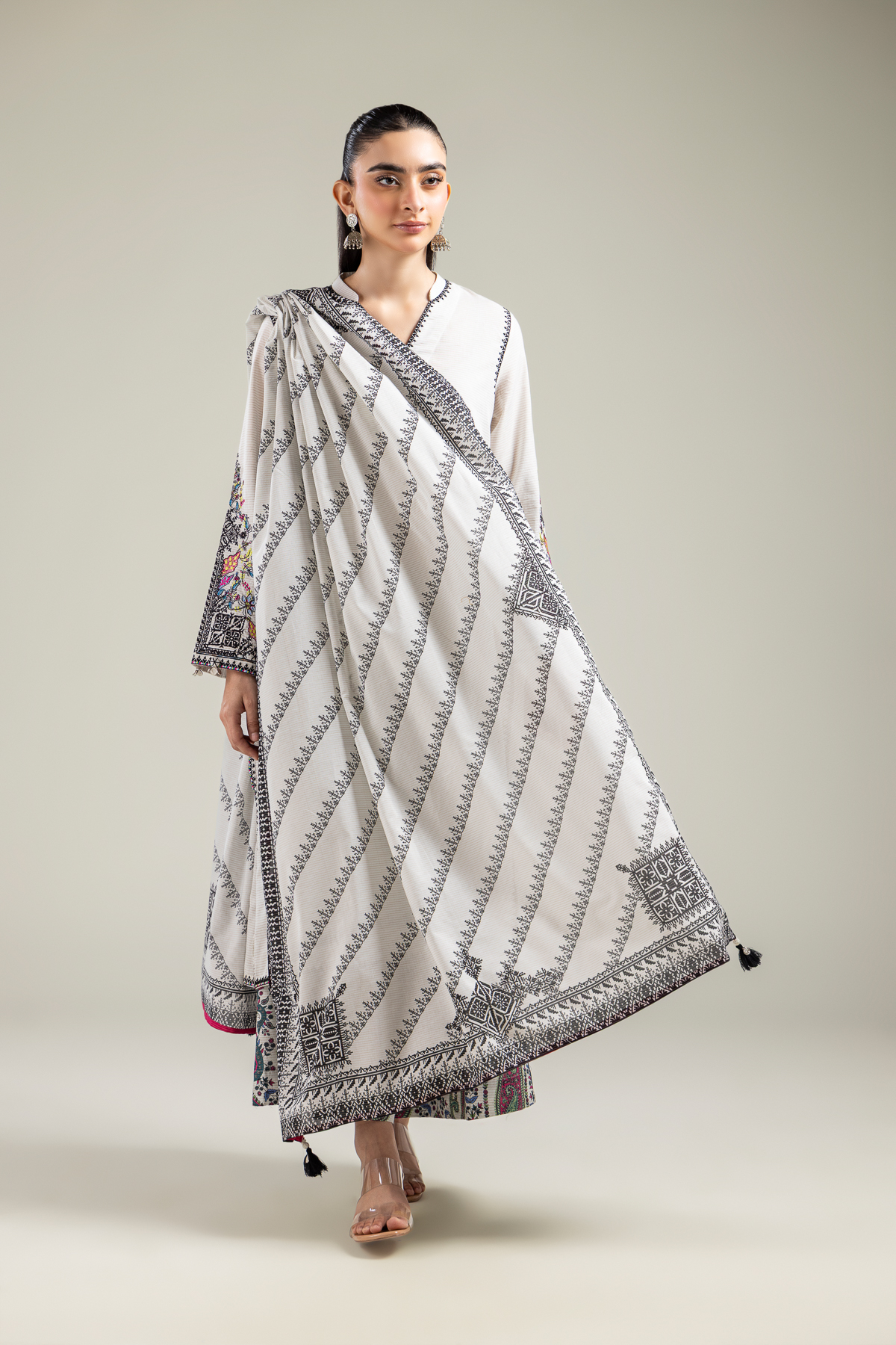 Embroidered Mesuri Geometric Off-White Dupatta - 1-26-142-A-A-VG