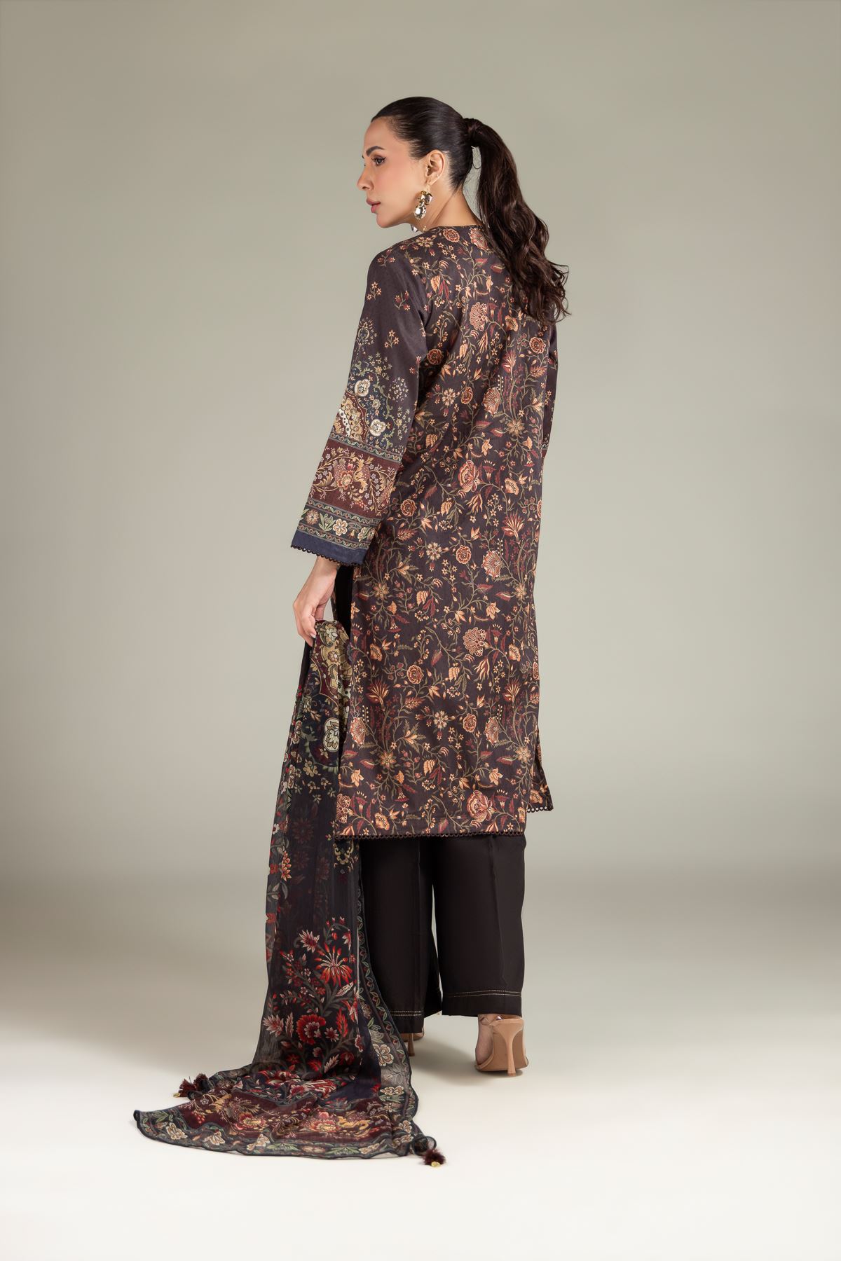 Embroidered Cotton Dobby Floral Tailored 3-Piece - T-A22-26-210FH2-VG