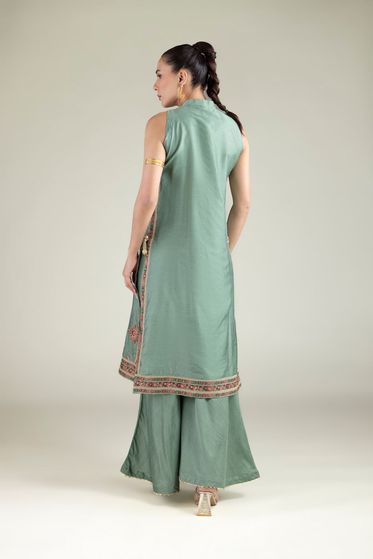 Embroidered Raw Silk Sleeveless Longline Kurta - 2-26-102-A-H-VG