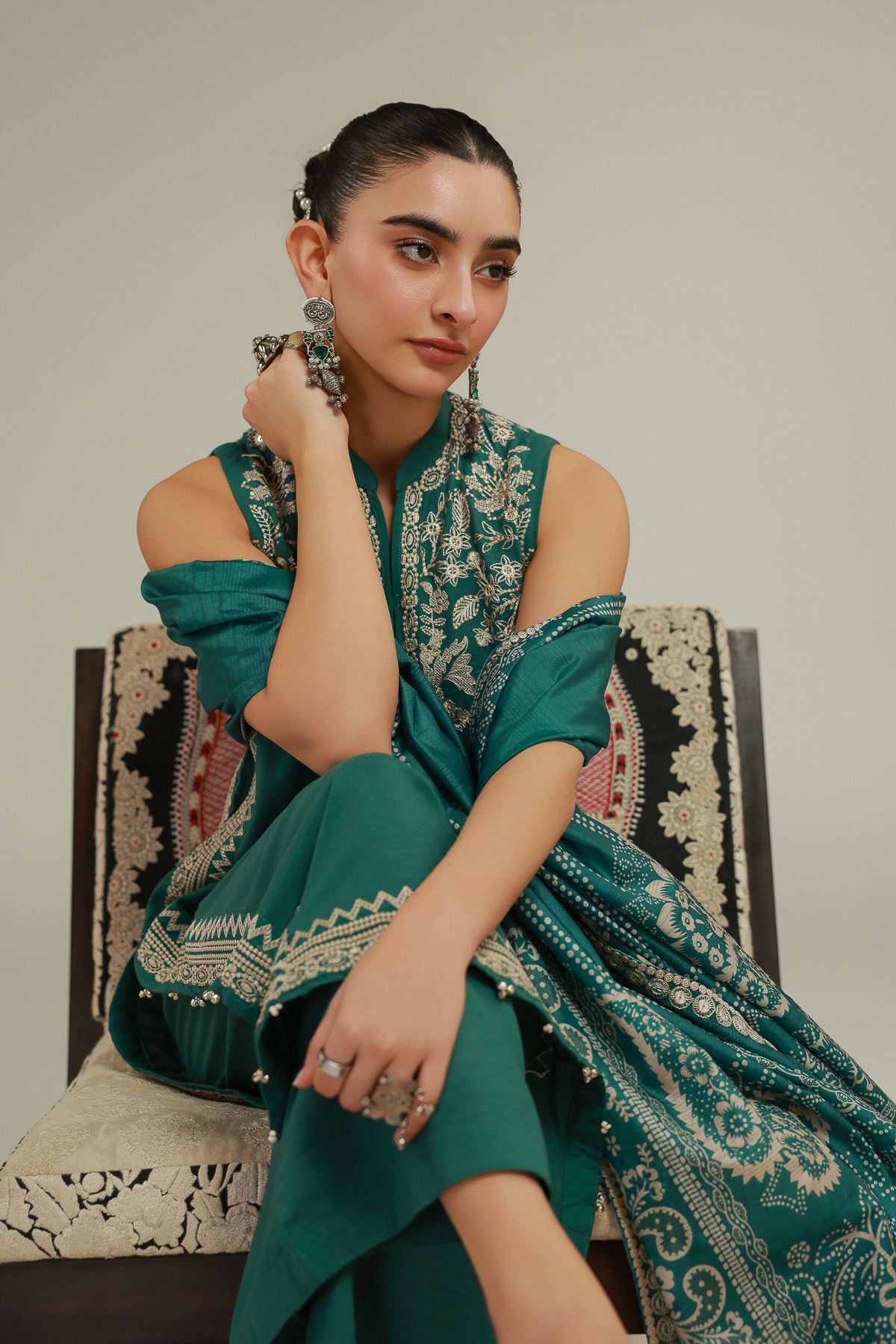 Embroidered Polyester Silk Geometric Draped Dupatta - 2-26-101-A-F-VG