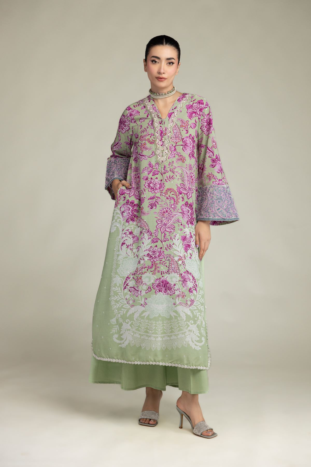 Embroidered Raw Silk Silk Mint Pants - 2-26-212-A-A1-VG