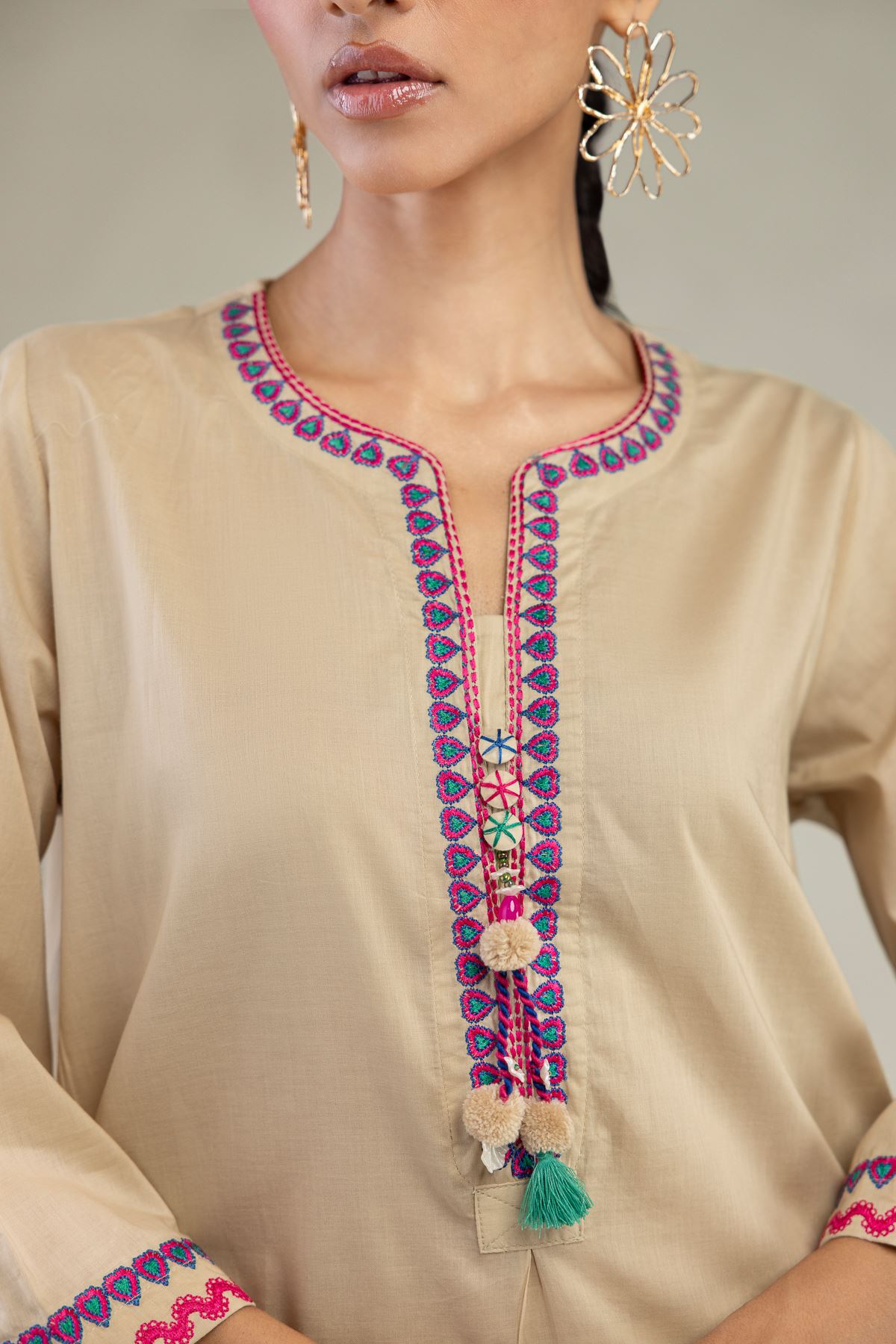 Embroidered Cambric Short Cambric Kurta - 1-26-226-A-I1-VG