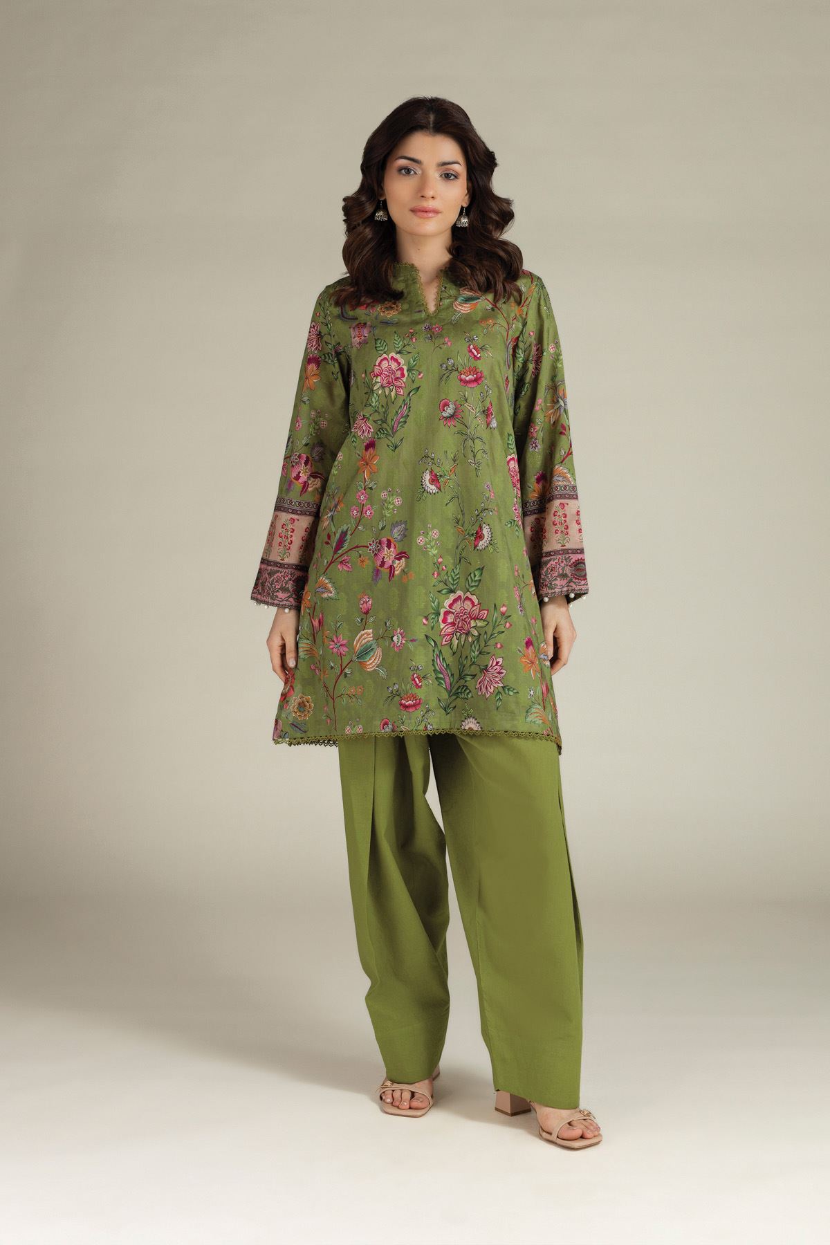 Printed Broshia Tailored 2 Piece - 1-26-103-A-A-VG