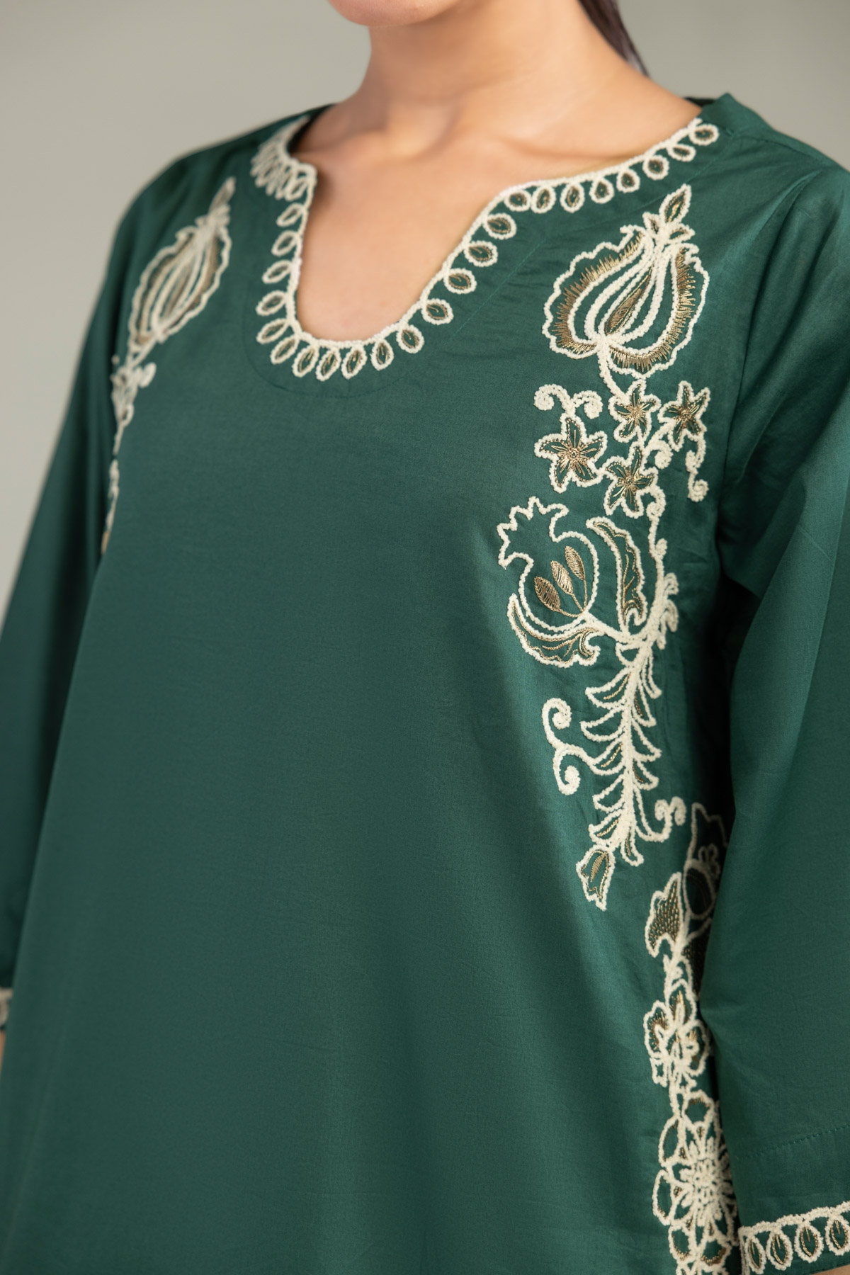 Embroidered Cambric V-Neck Green Kurta - 1-26-102-A-F-VG