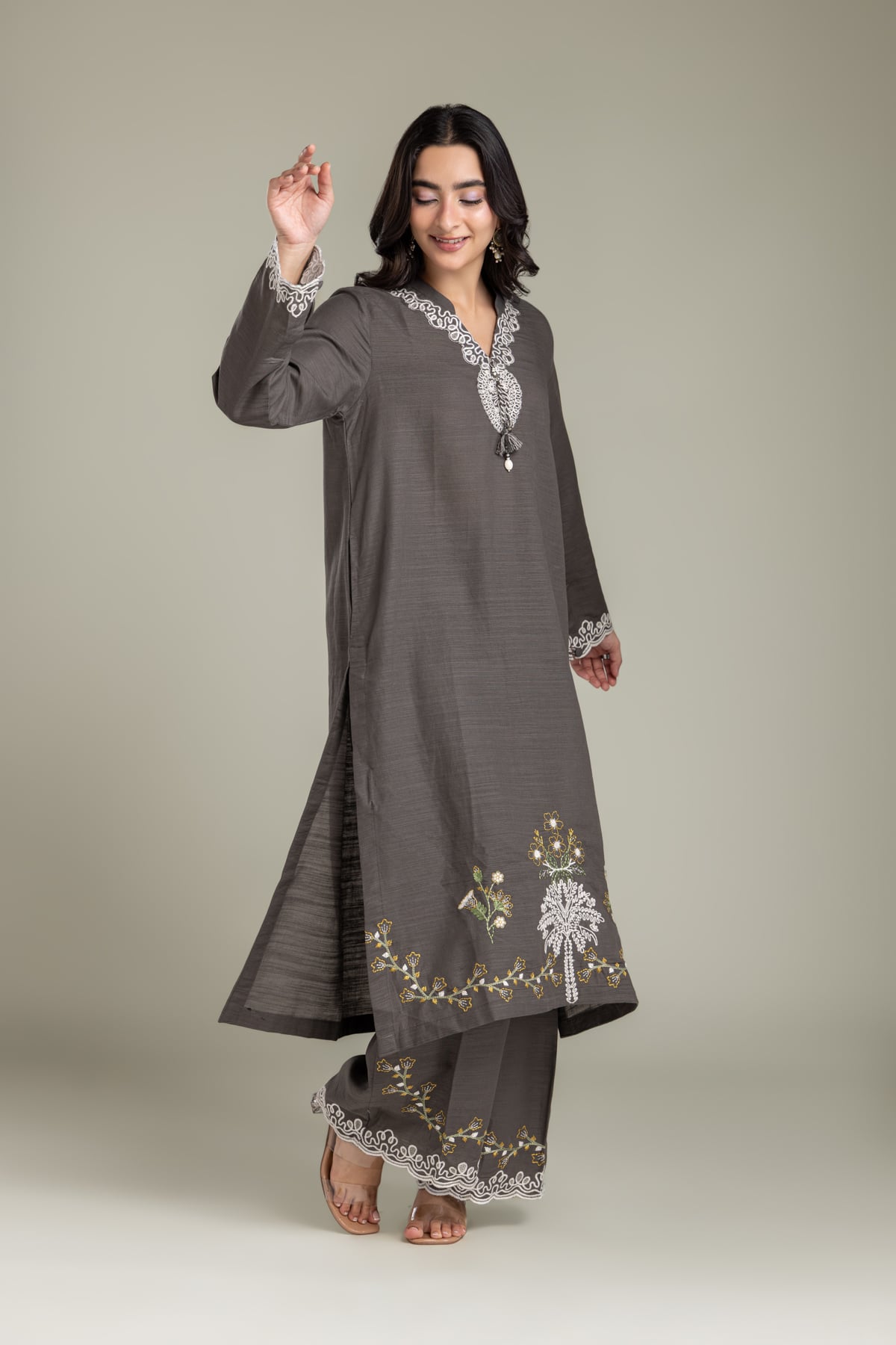 Embroidered Light Khaddar Pants - 2-26-202-A-D-VG