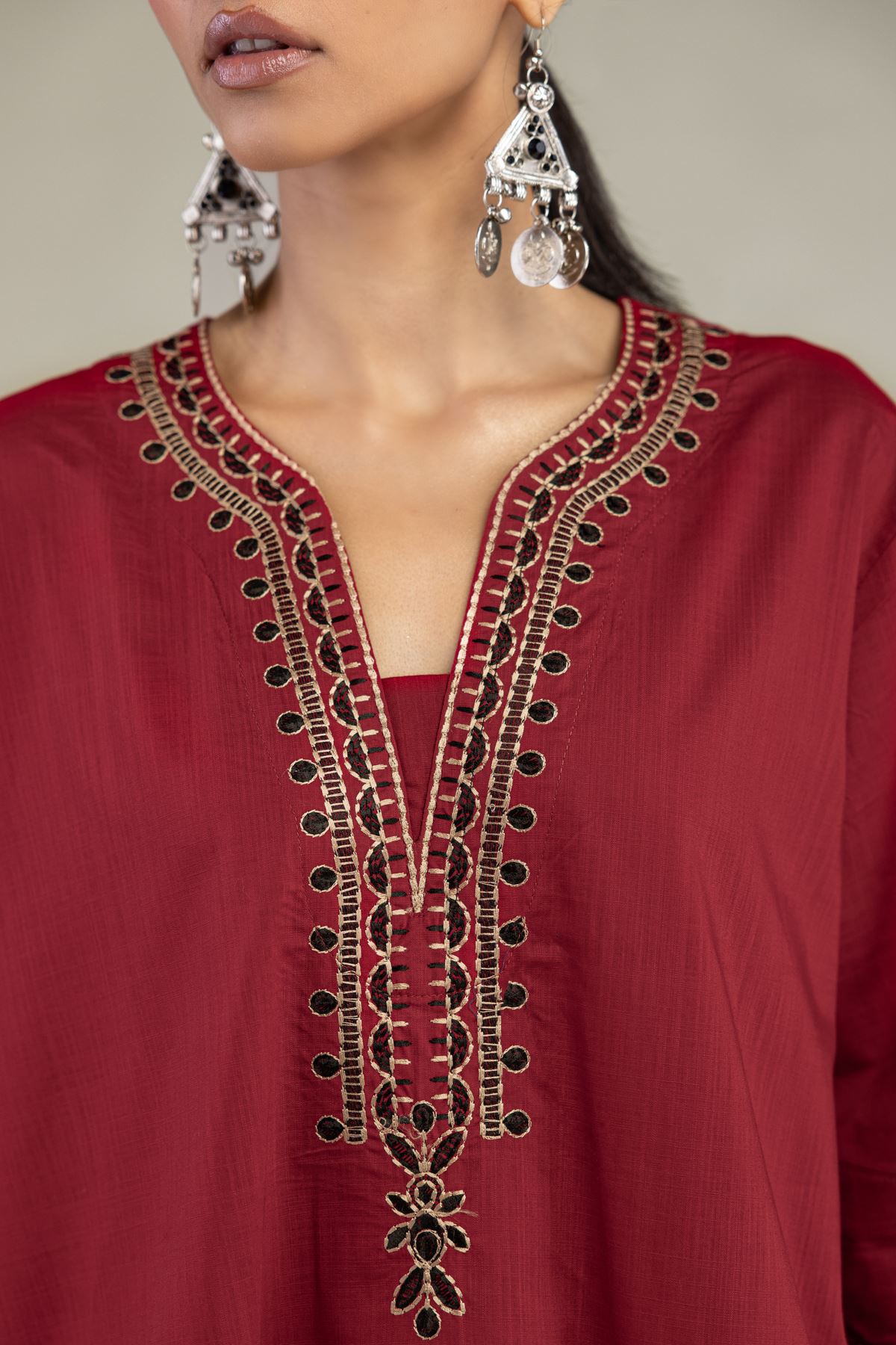 Textured Cotton Embroidered V-Neck Cotton Kurta - 1-26-226-A-I1-VG
