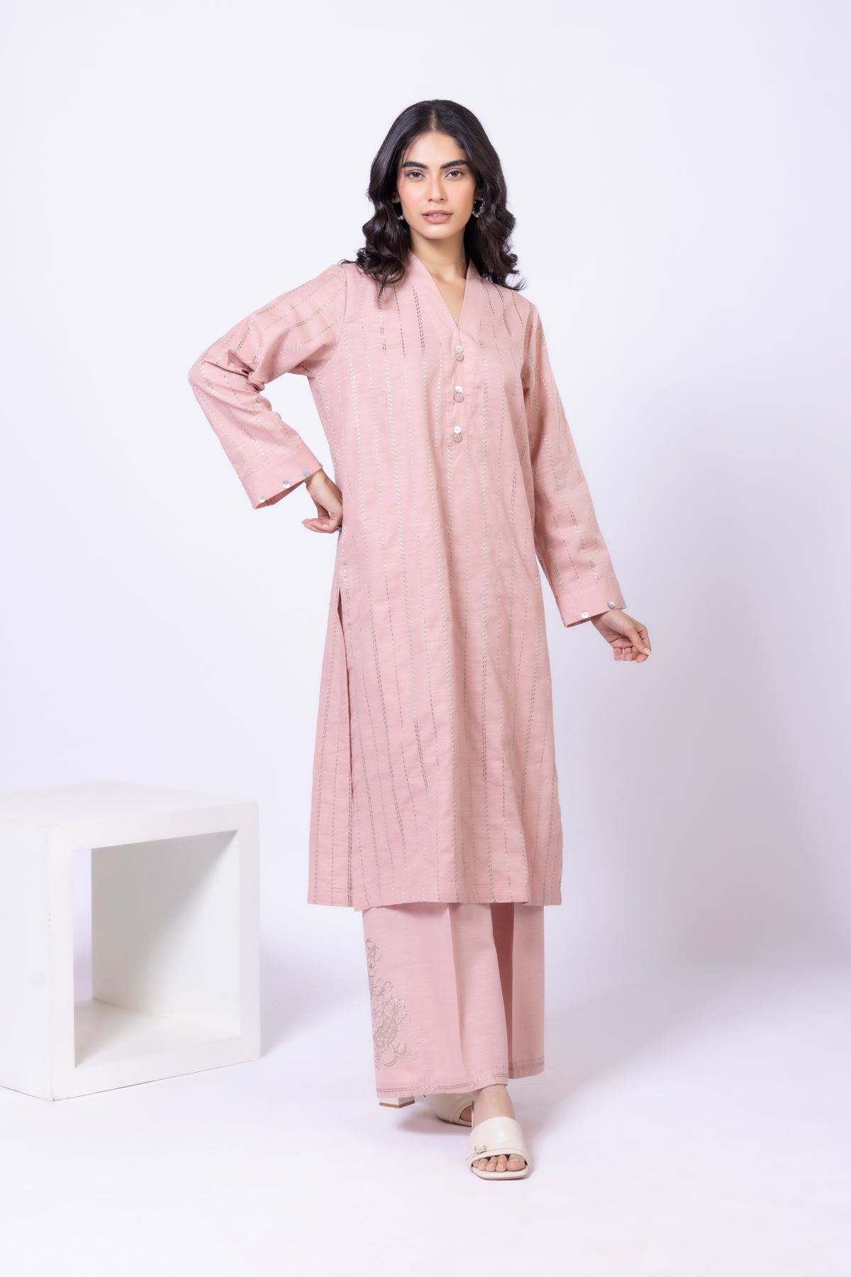 Embroidered Khaddar Kurta - 25-09-12E2-01TA-VG