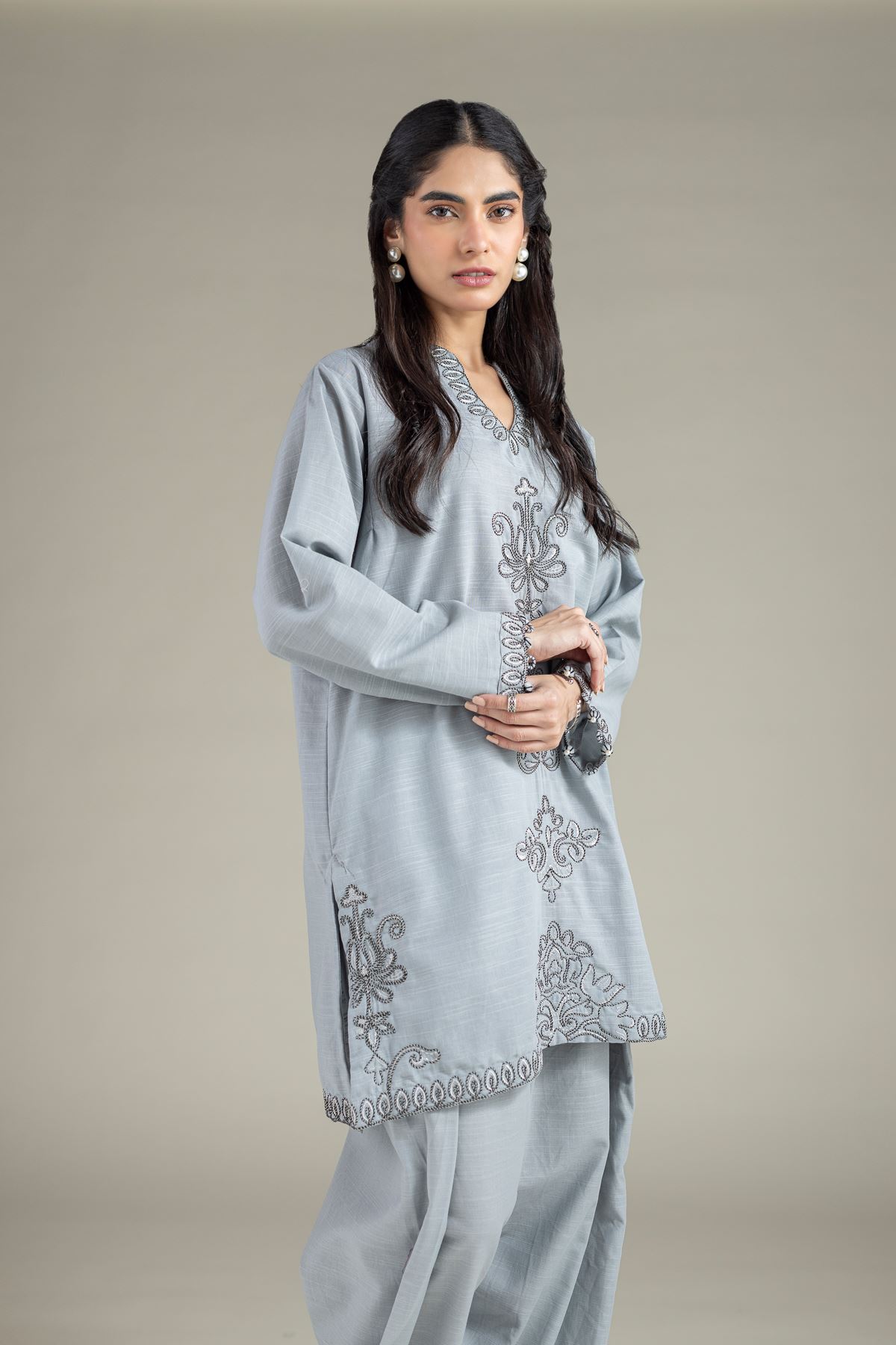 Embroidered Khaddar Kurta - 25-10-12E1-04TA-VG