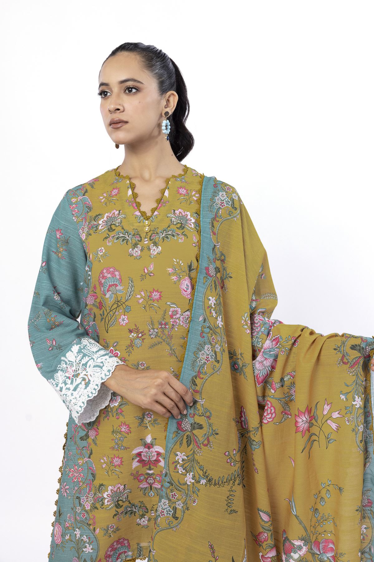 Embroidered Light Khaddar Tailored 3 Piece - 1001908788