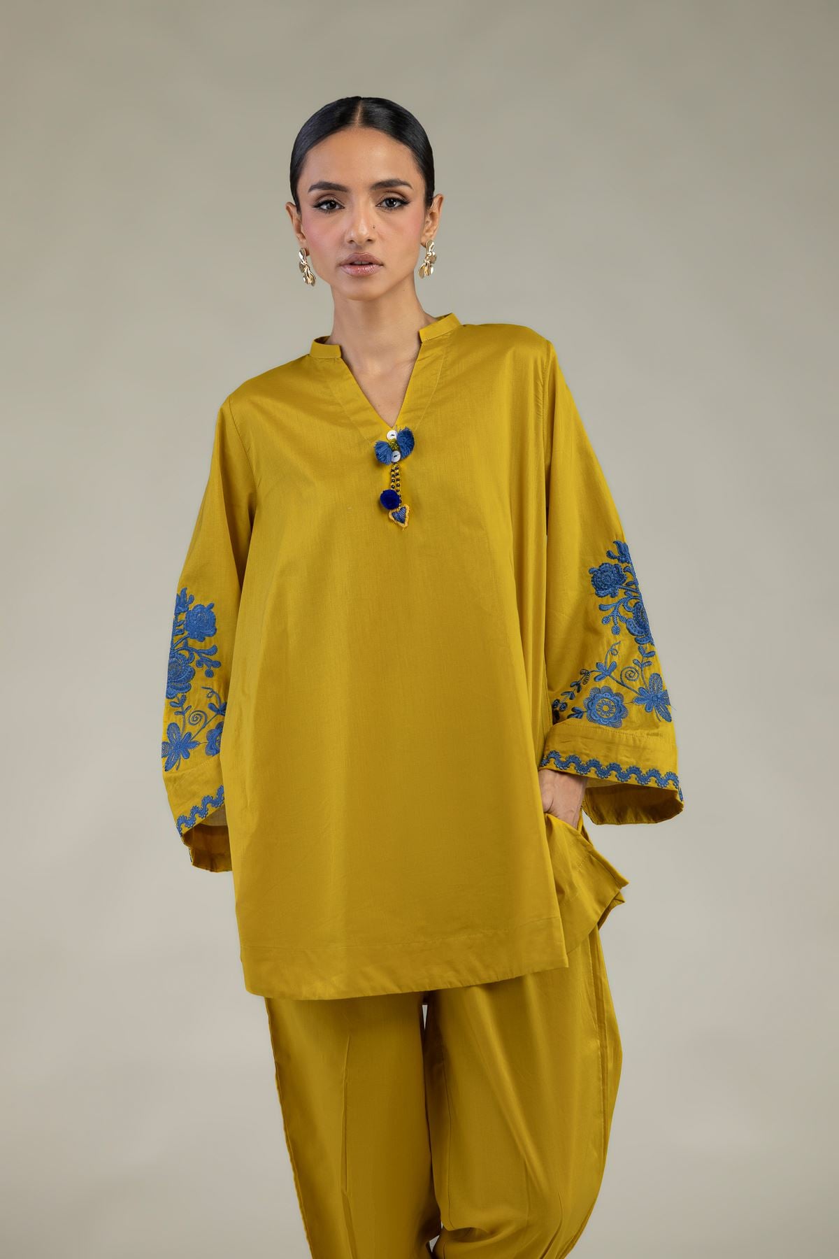 Embroidered Cambric Floral Cambric Kurta - 1-26-226-A-B1-VG